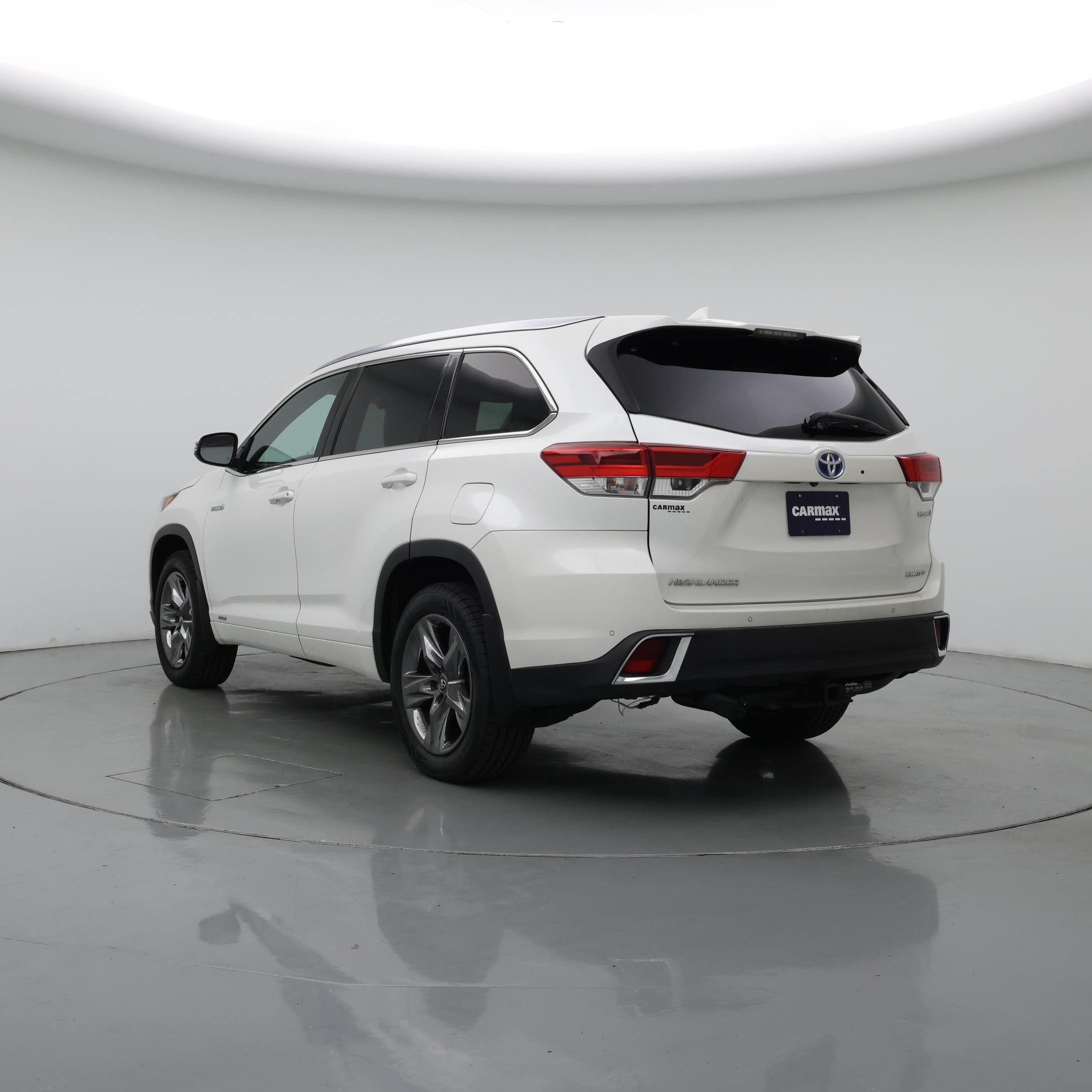 Thumbnail: 2017 Toyota Highlander - 2