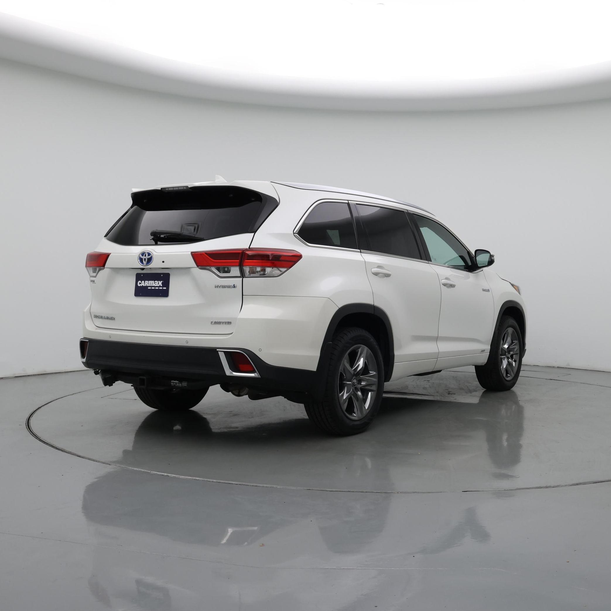 Thumbnail: 2017 Toyota Highlander - 8