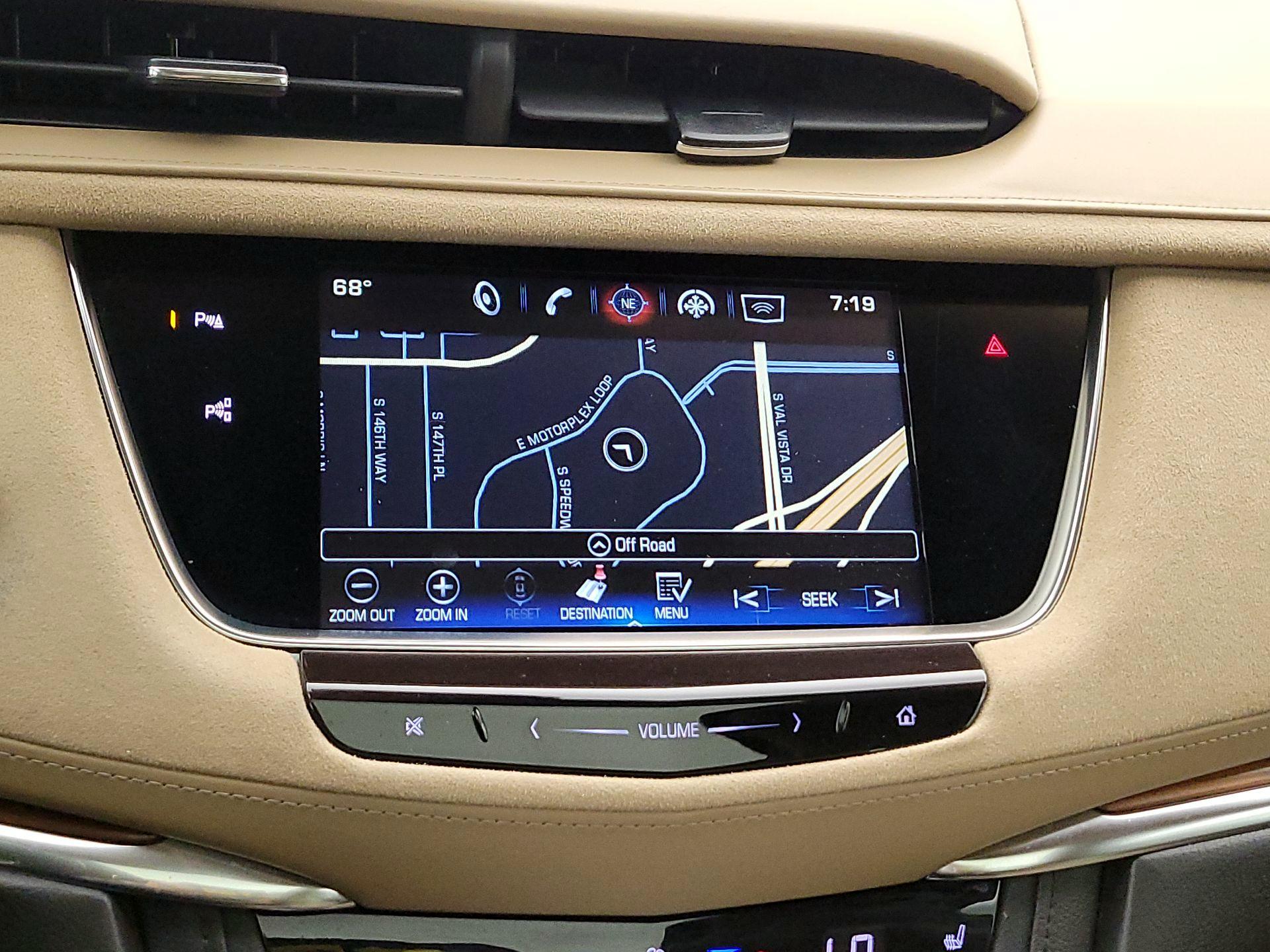 Thumbnail: 2017 Cadillac XT5 - 14