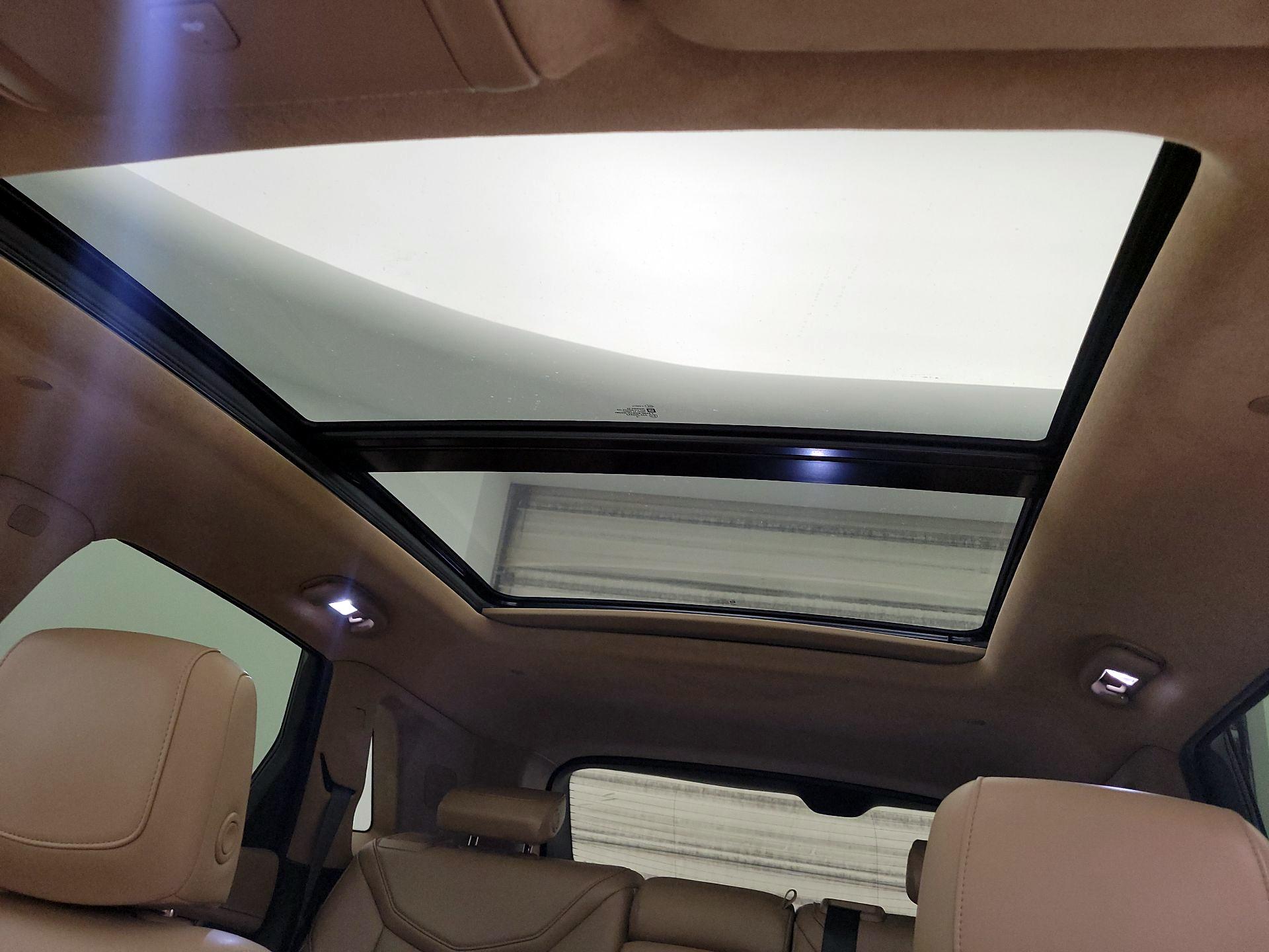 Thumbnail: 2017 Cadillac XT5 - 20