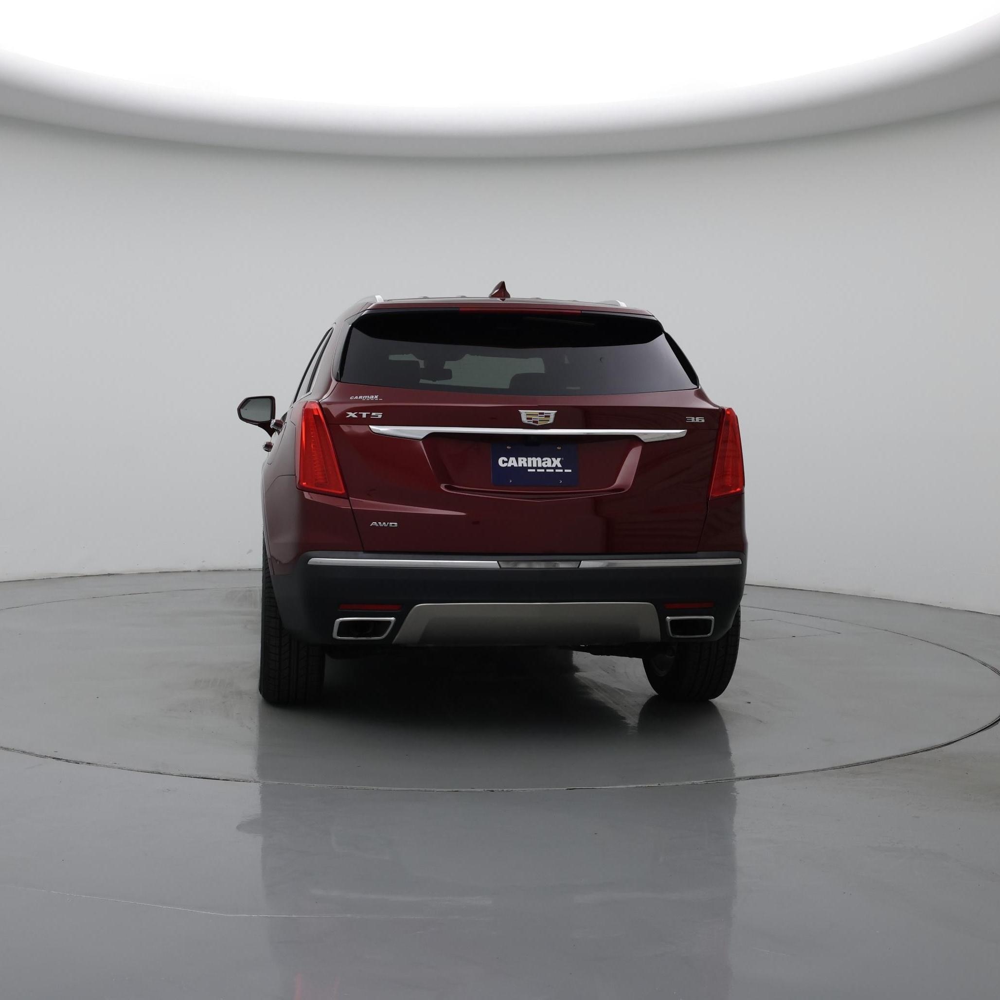 Thumbnail: 2017 Cadillac XT5 - 6