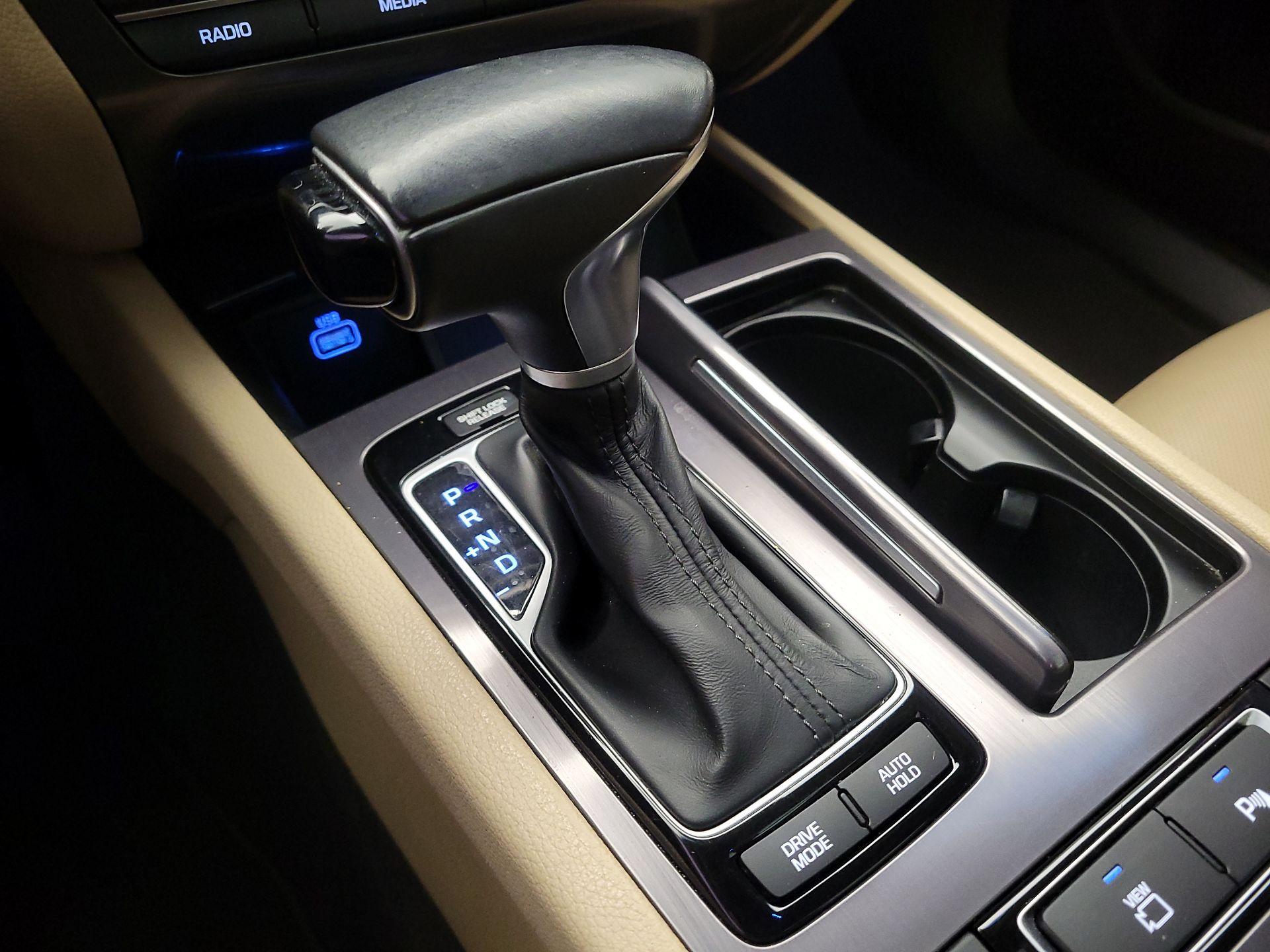 Thumbnail: 2020 Genesis G80 - 18