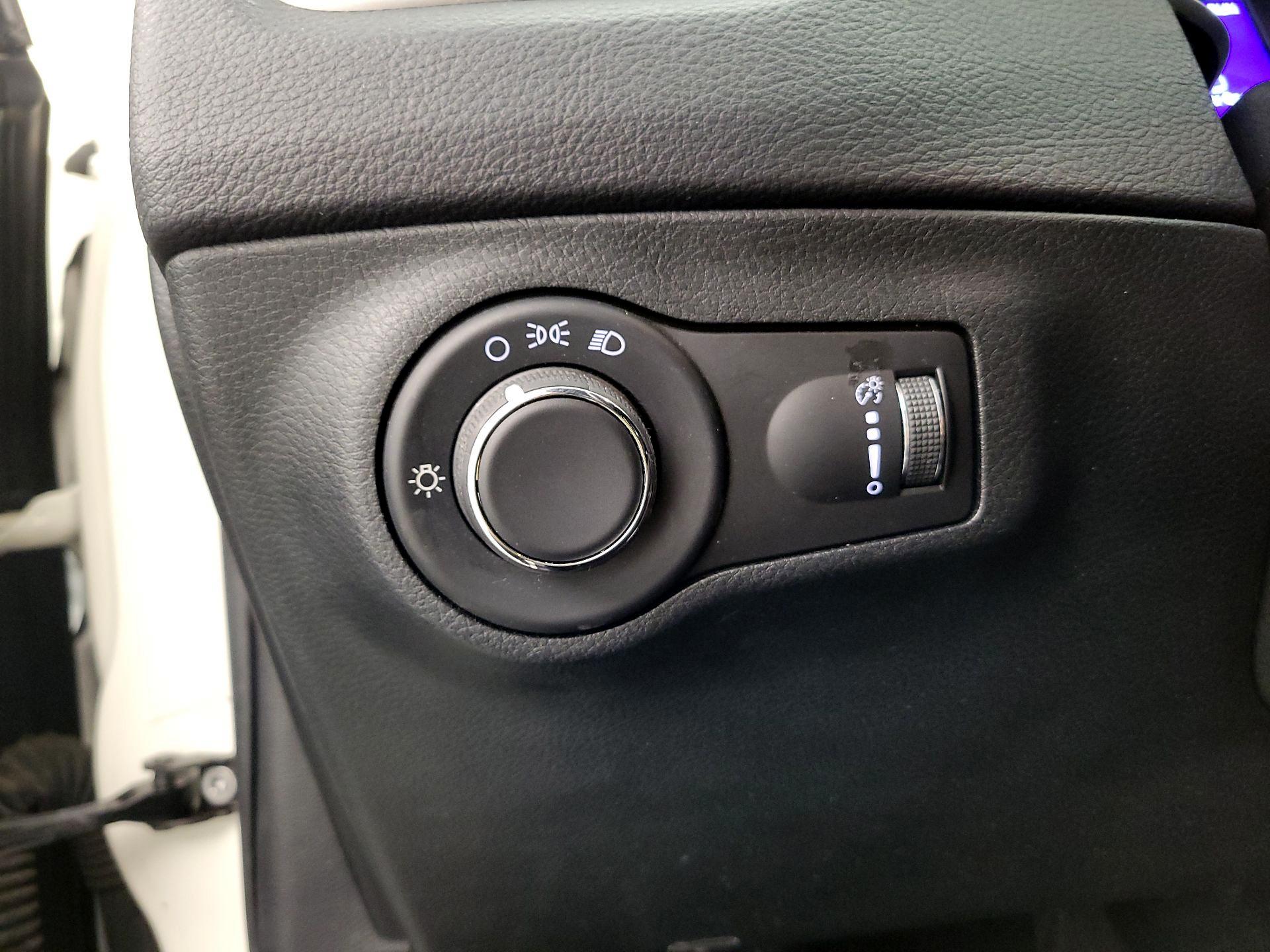 Thumbnail: 2018 Jeep Compass - 13