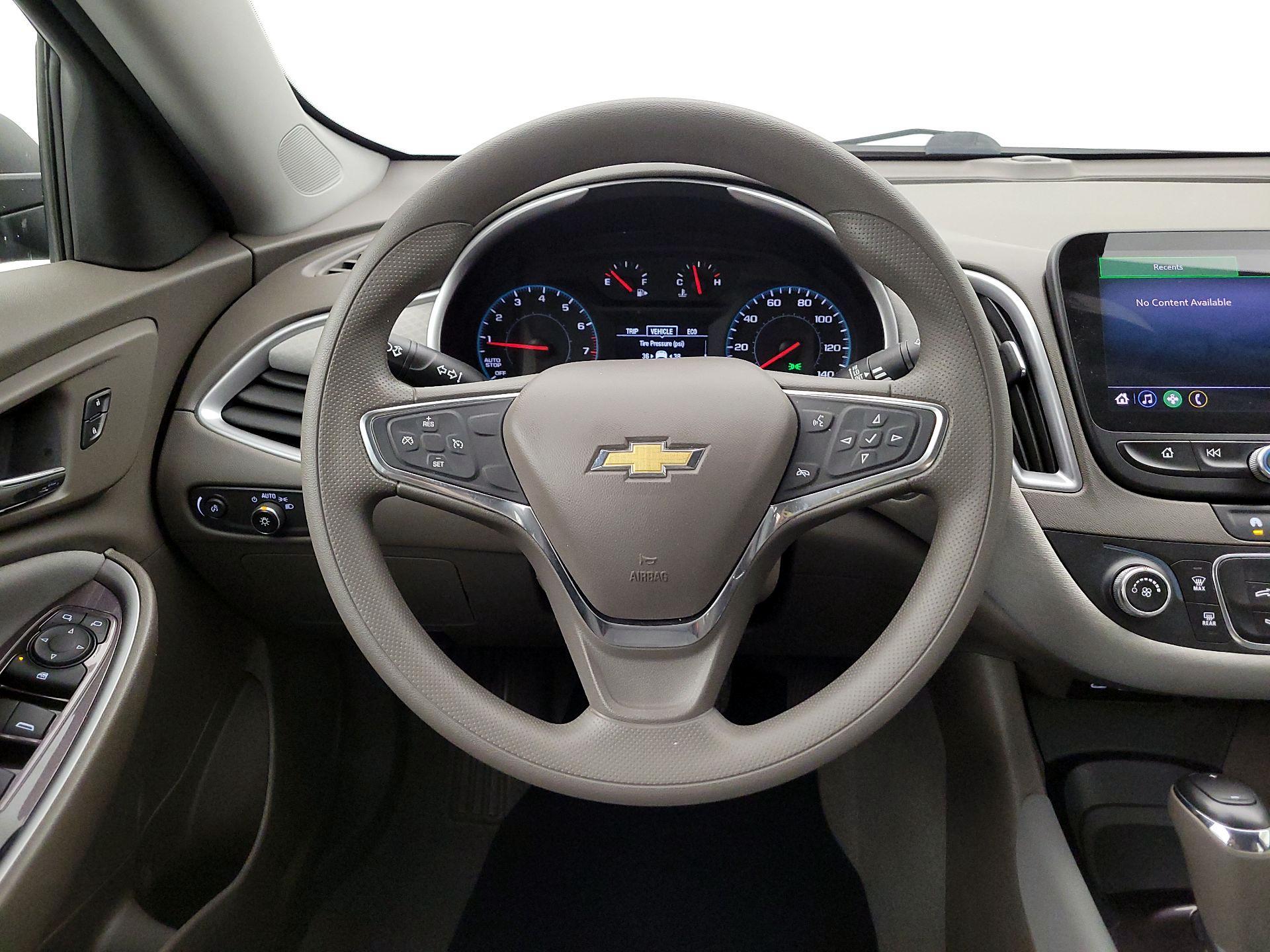 Thumbnail: 2020 Chevrolet Malibu - 10