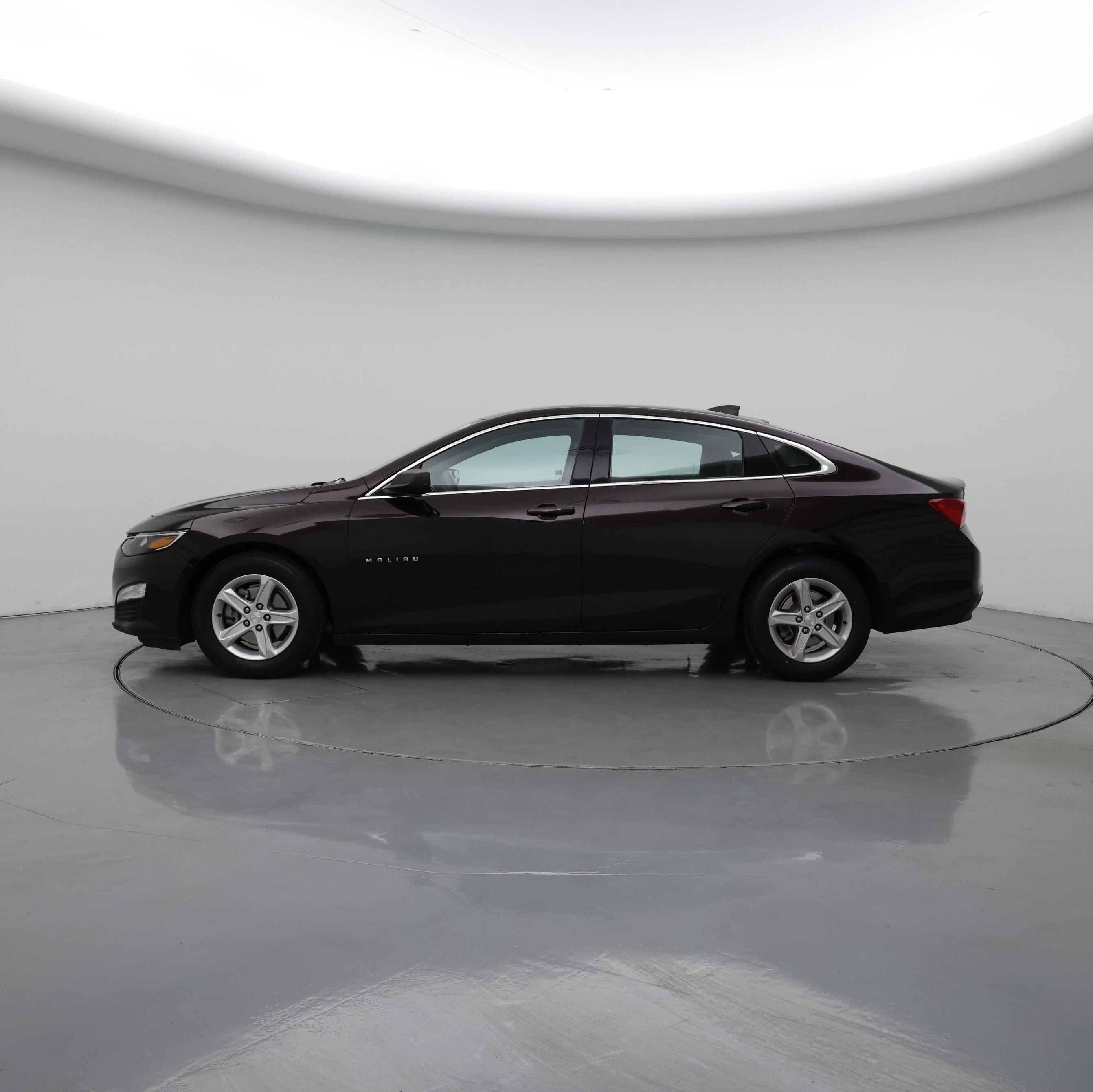 Thumbnail: 2020 Chevrolet Malibu - 3