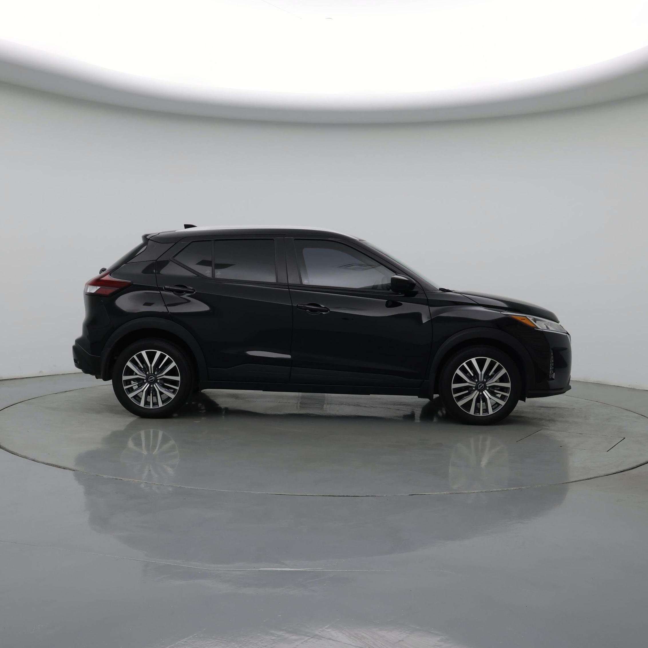 Thumbnail: 2023 Nissan Kicks - 7