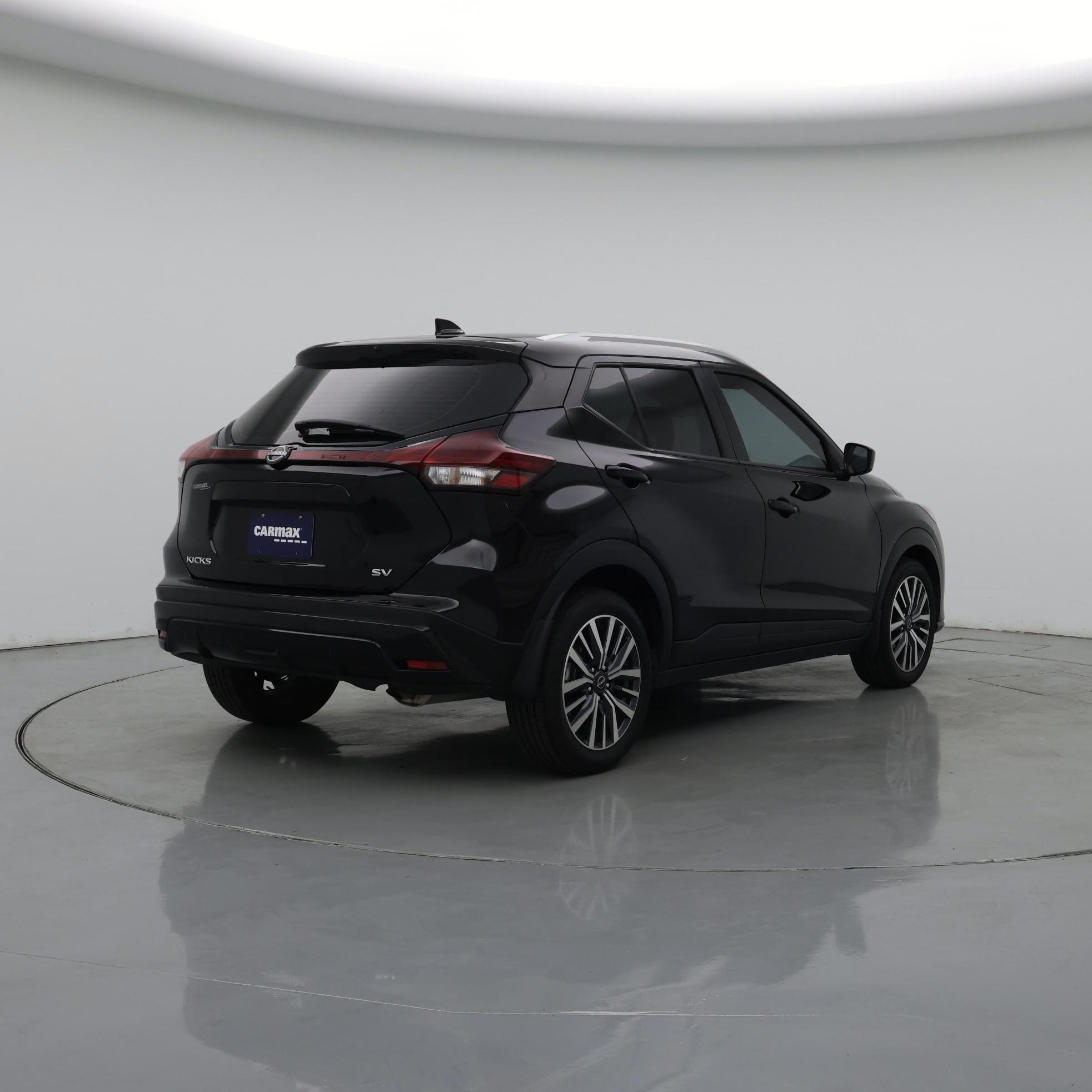 Thumbnail: 2023 Nissan Kicks - 8