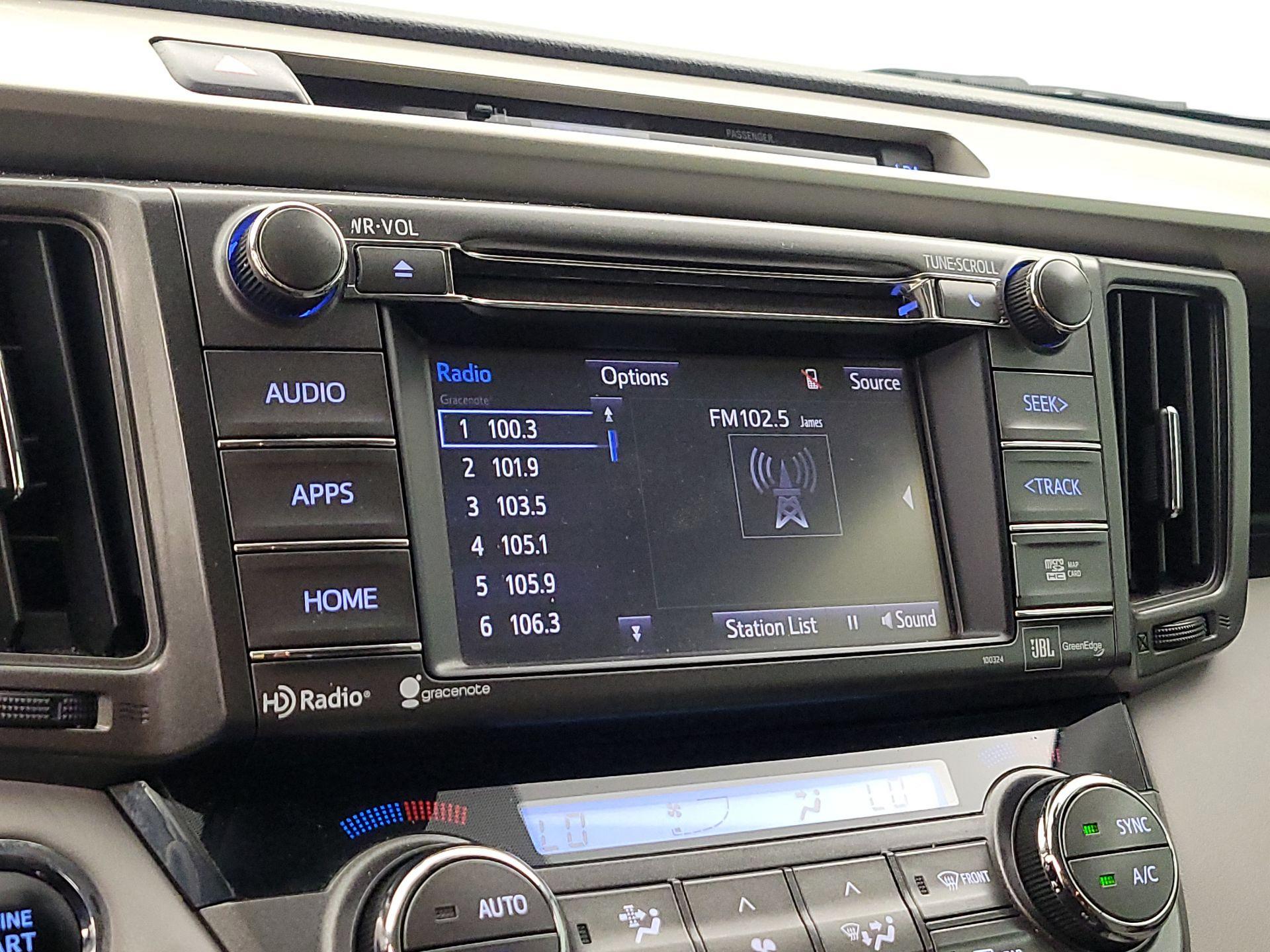 Thumbnail: 2015 Toyota RAV4 - 16
