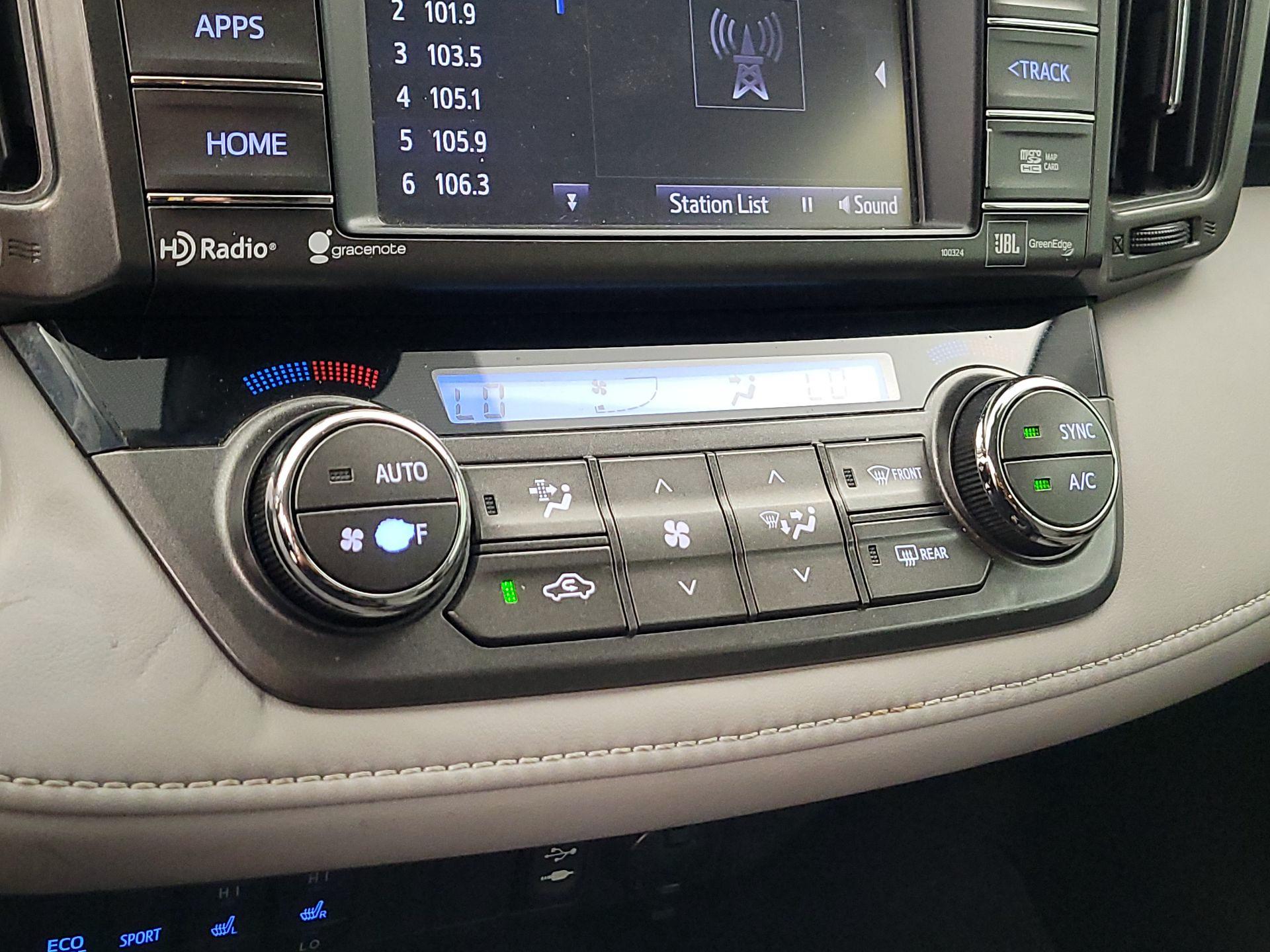 Thumbnail: 2015 Toyota RAV4 - 17