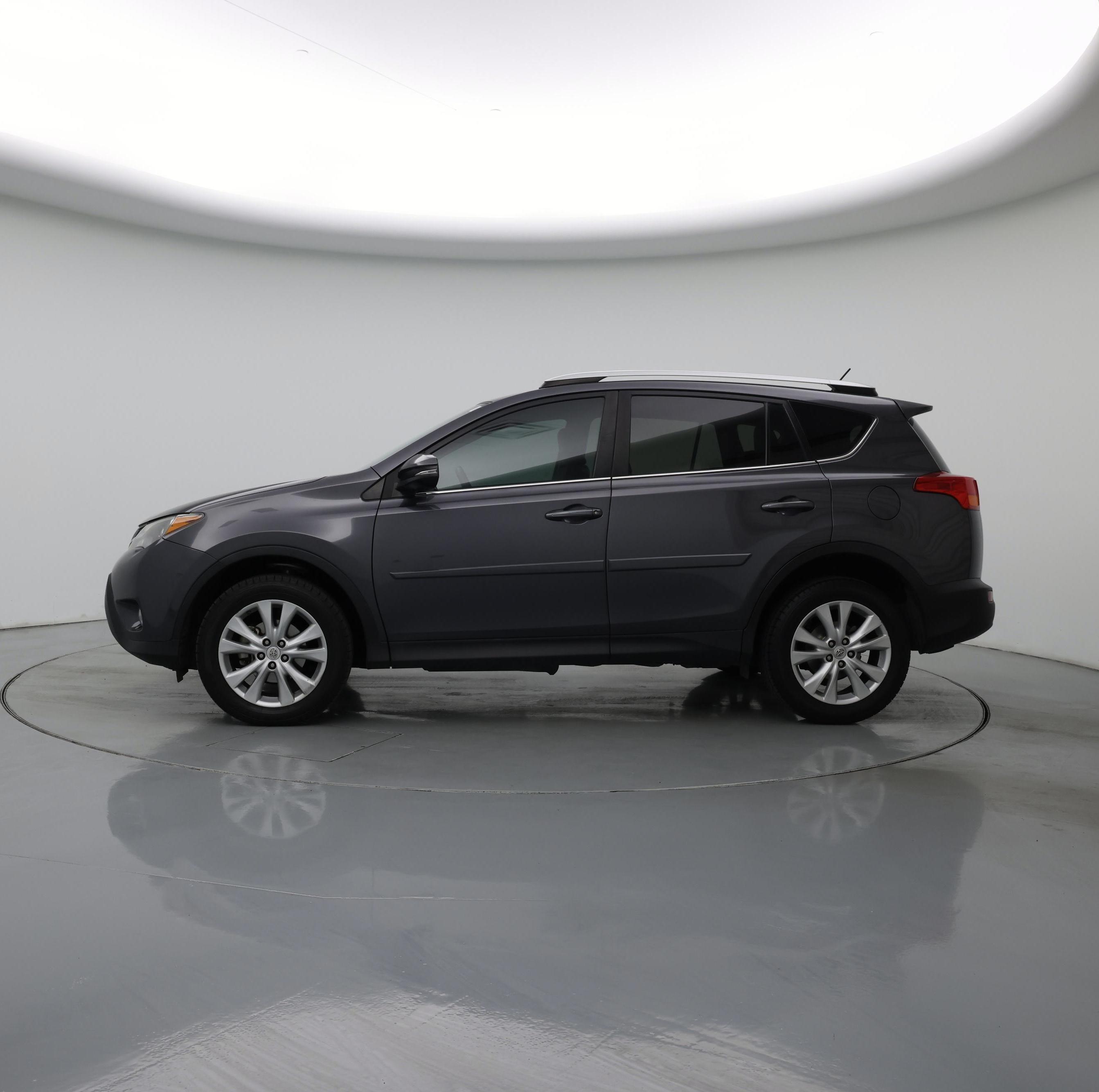 Thumbnail: 2015 Toyota RAV4 - 3