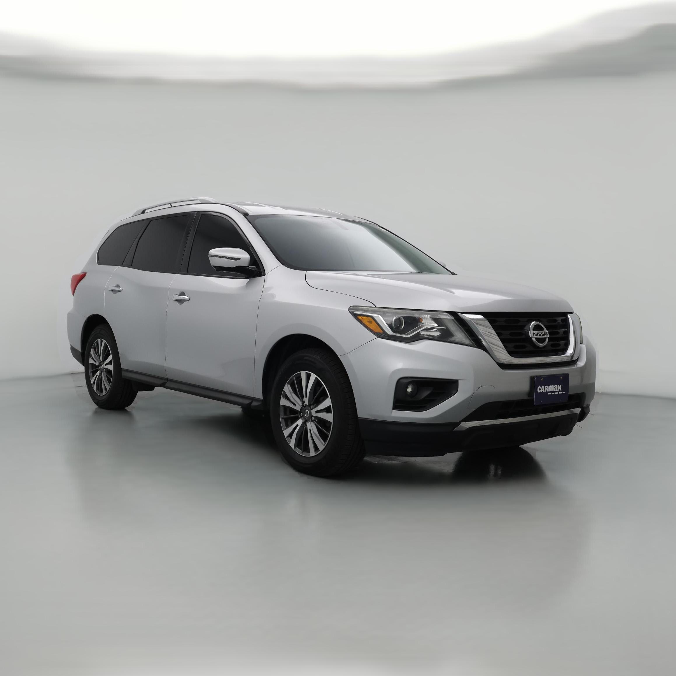 Thumbnail: 2017 Nissan Pathfinder - 1