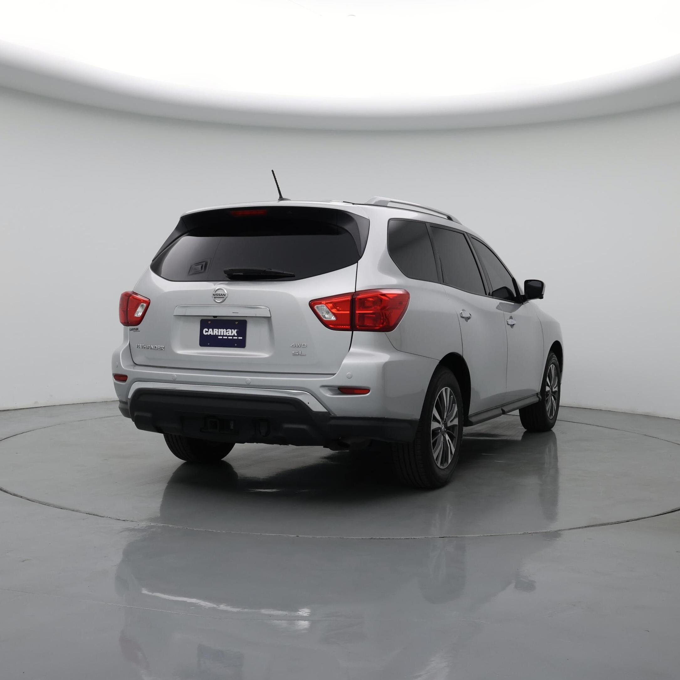 Thumbnail: 2017 Nissan Pathfinder - 8