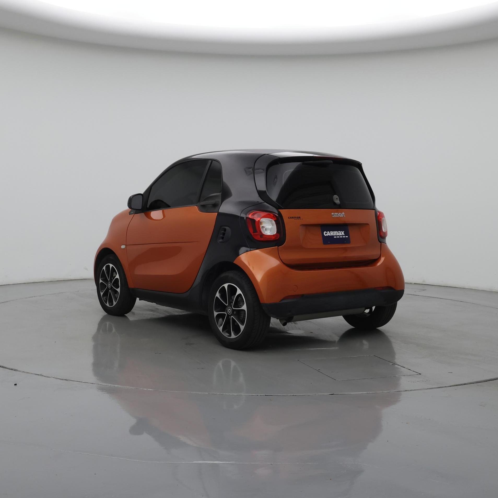 Thumbnail: 2016 smart fortwo - 2