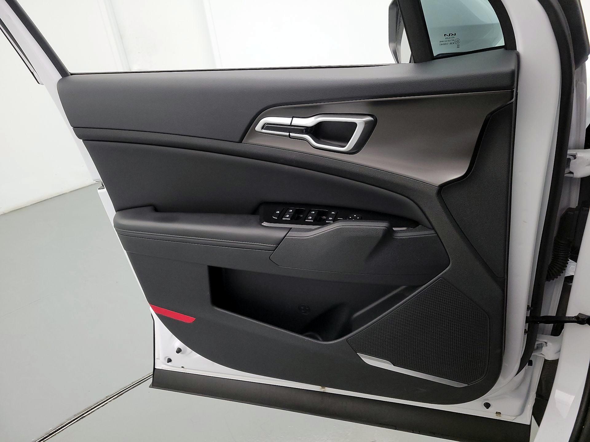 Thumbnail: 2024 Kia Sportage - 12