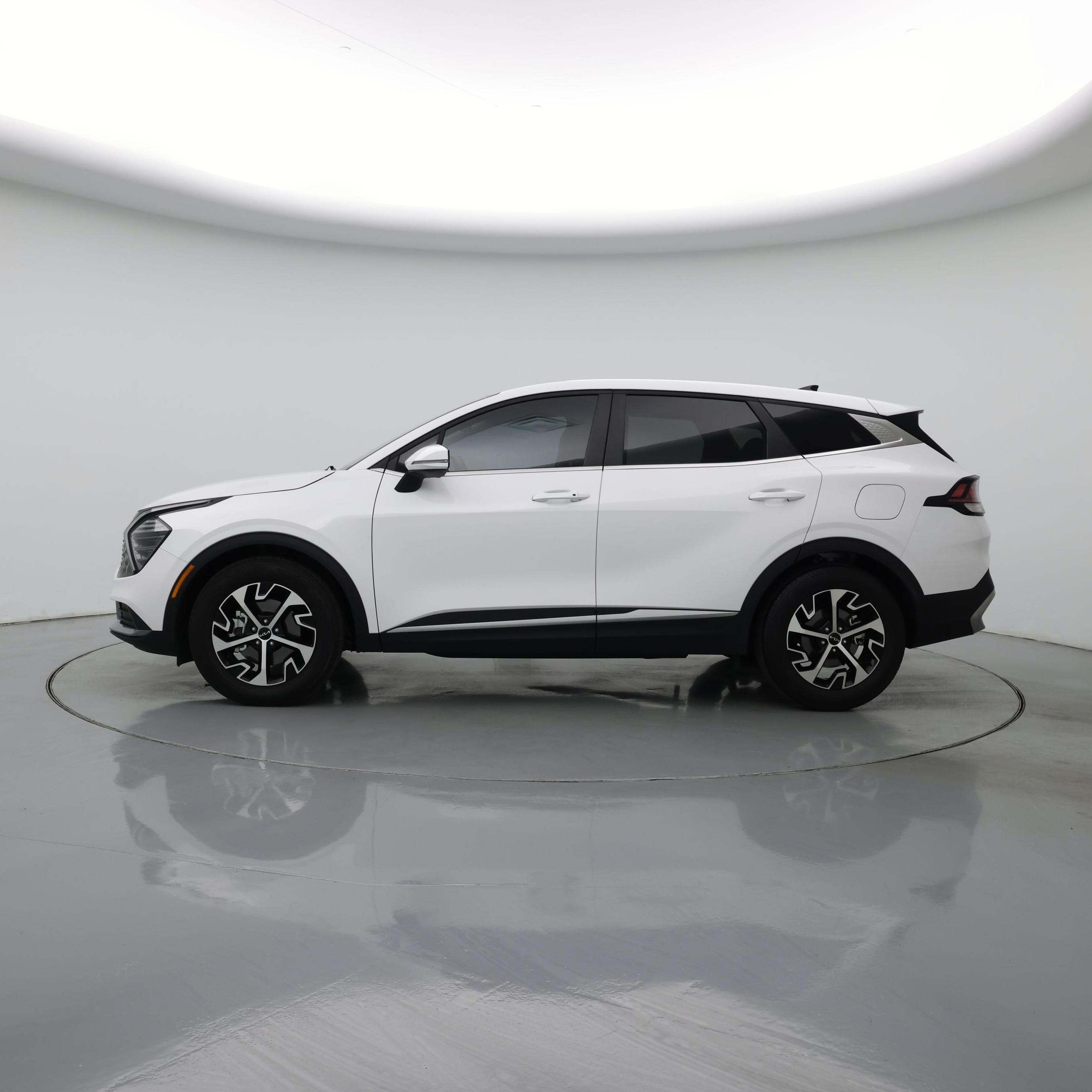 Thumbnail: 2024 Kia Sportage - 3