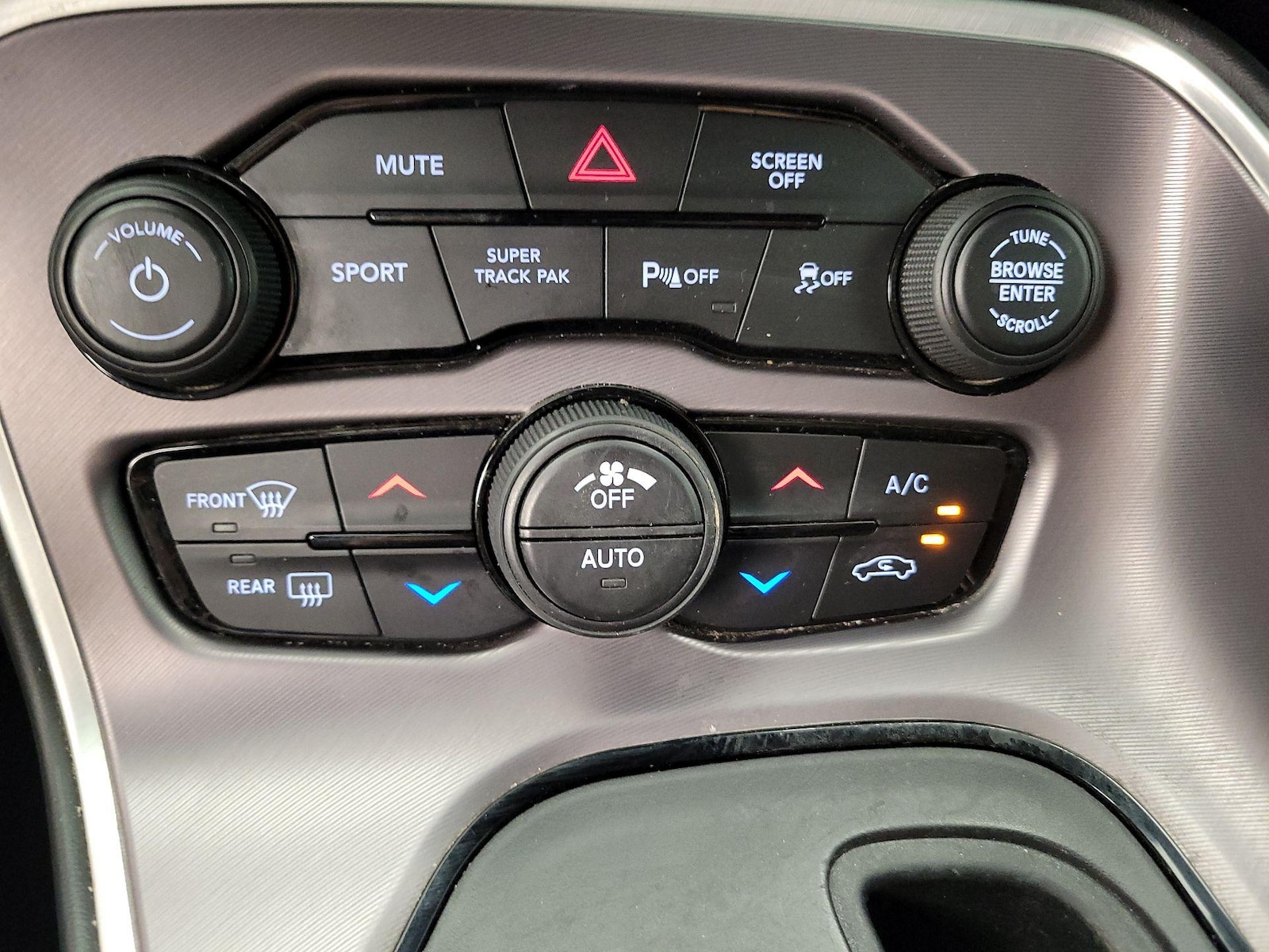2022 Dodge Challenger GT - Photo 17