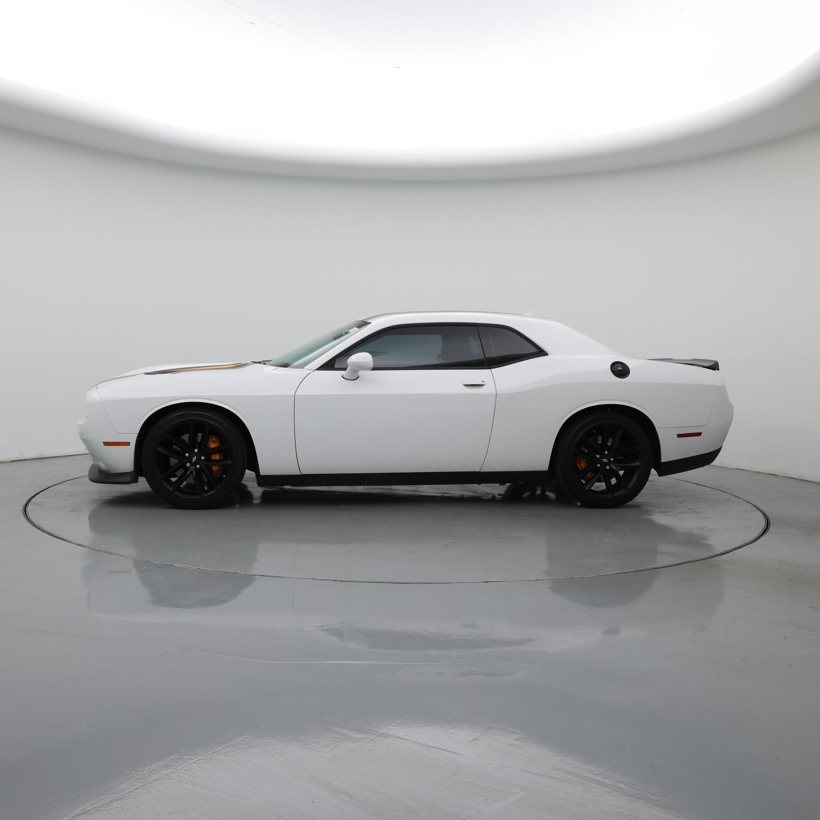Thumbnail: 2022 Dodge Challenger - 3