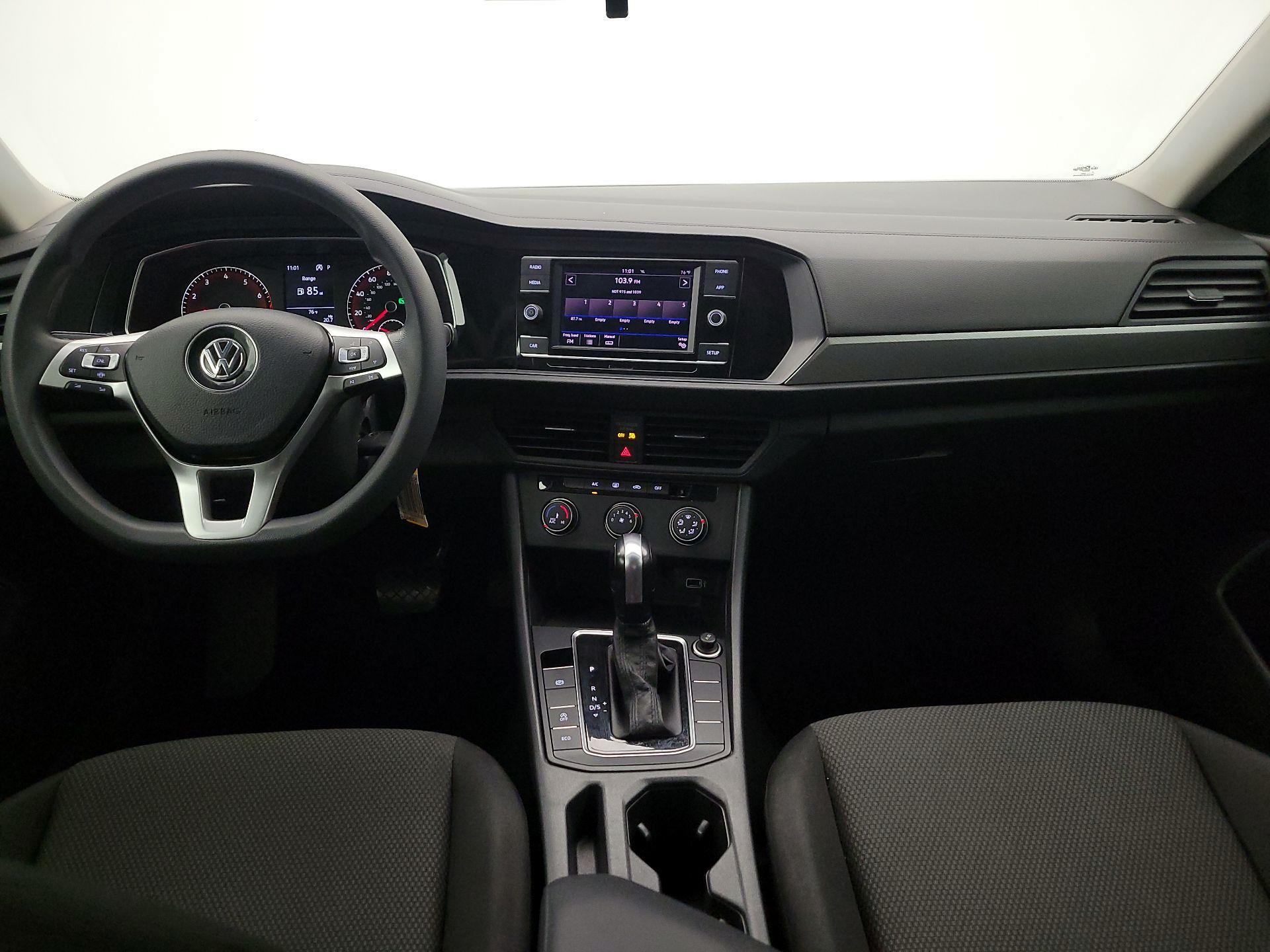 Thumbnail: 2019 Volkswagen Jetta - 9