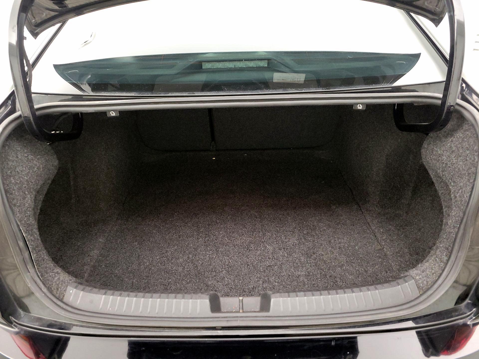 Thumbnail: 2019 Volkswagen Jetta - 20