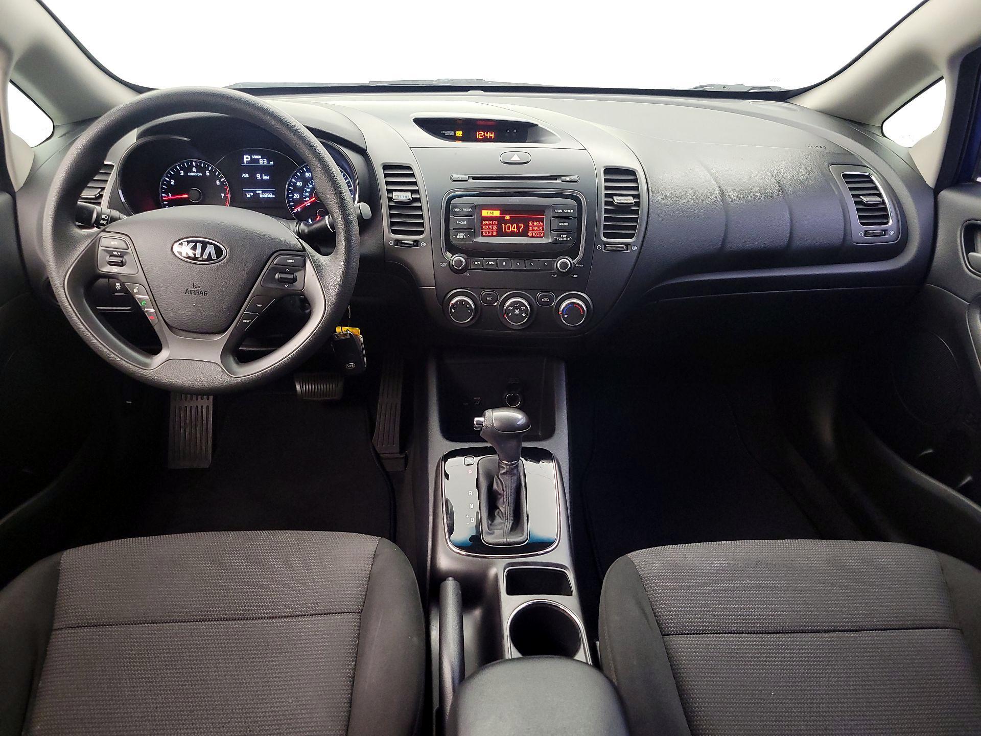 Thumbnail: 2017 Kia Forte - 9