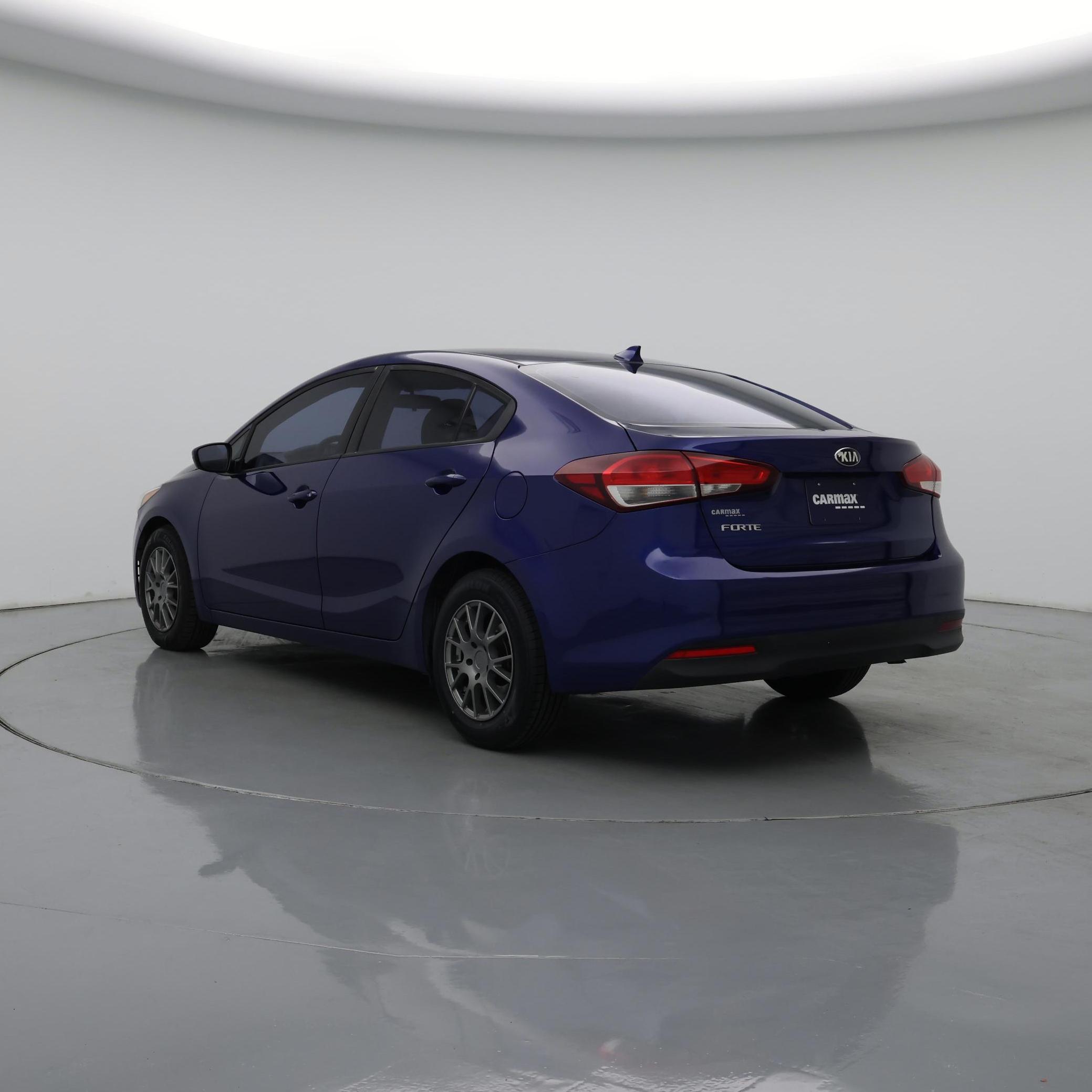 Thumbnail: 2017 Kia Forte - 2
