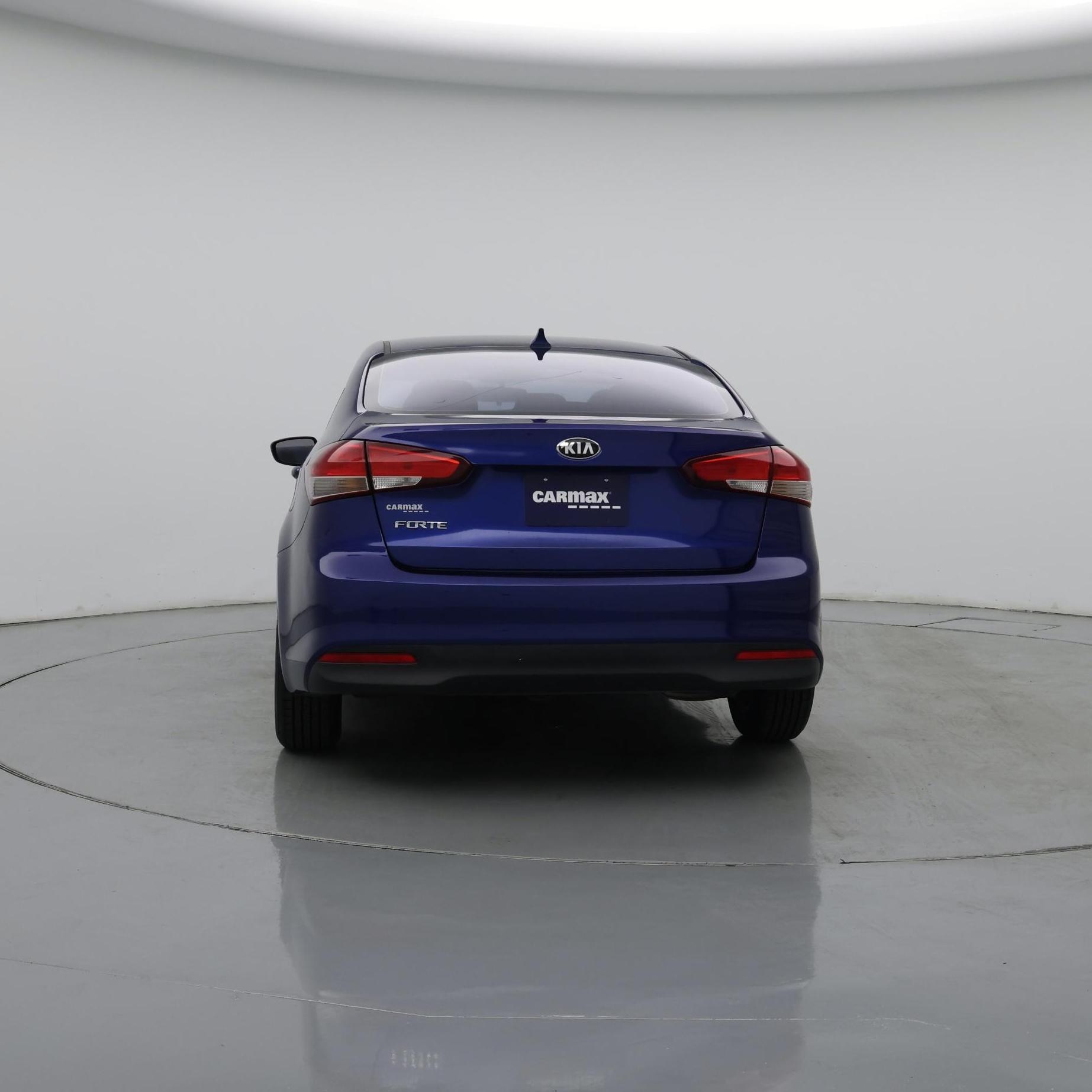 Thumbnail: 2017 Kia Forte - 6