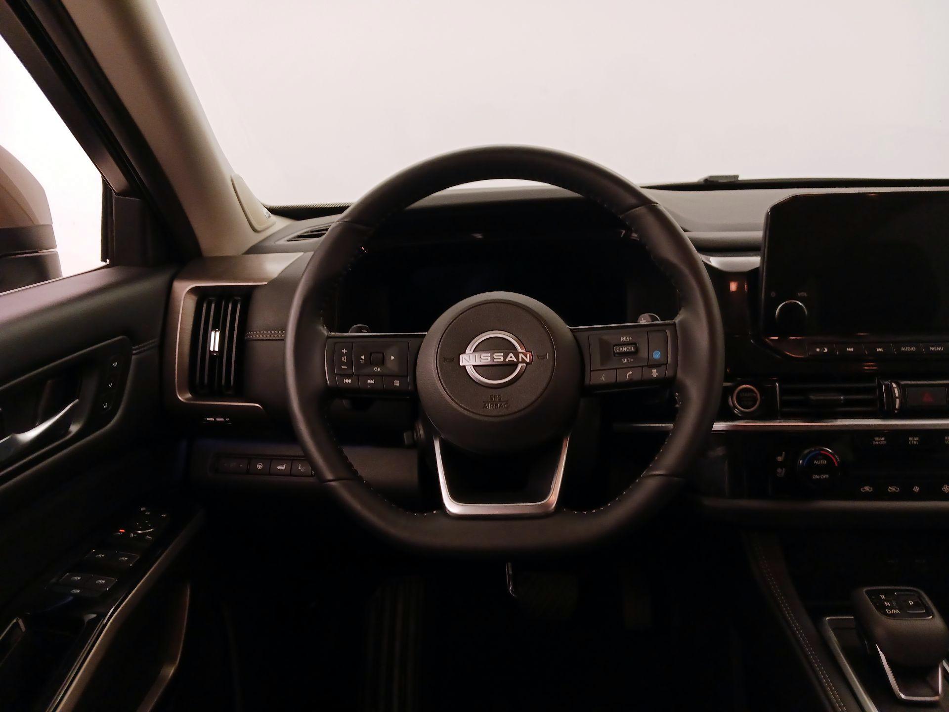 Thumbnail: 2024 Nissan Pathfinder - 10