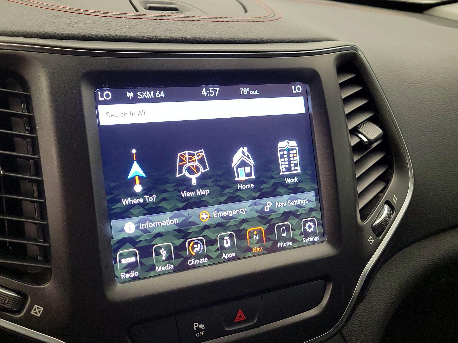 Thumbnail: 2019 Jeep Cherokee - 14