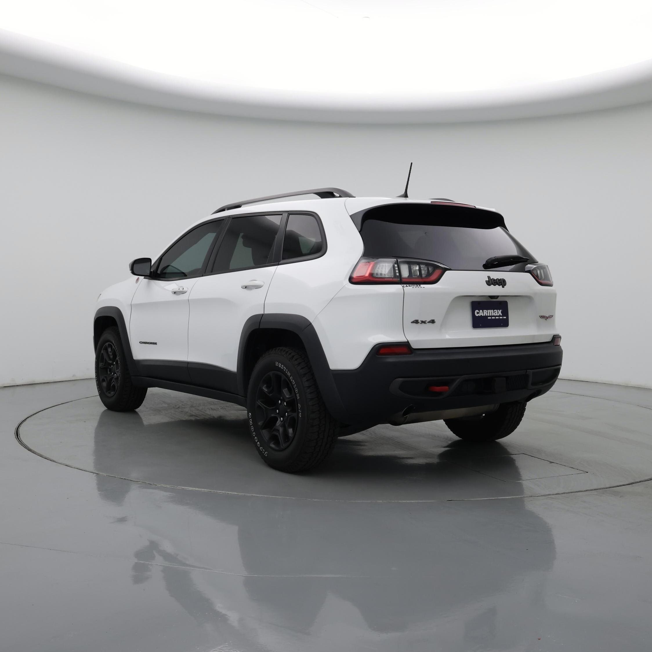 Thumbnail: 2019 Jeep Cherokee - 2