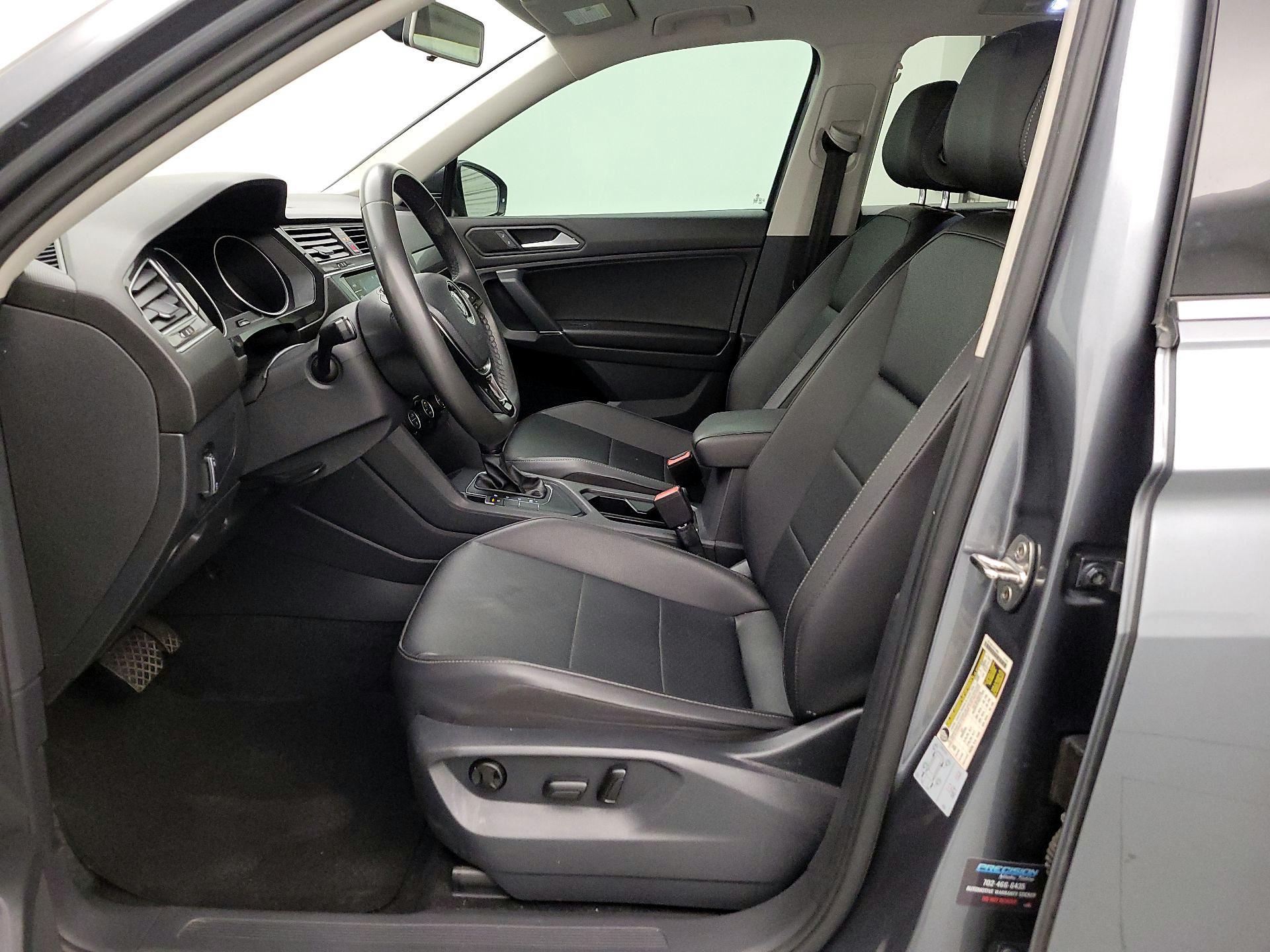 Thumbnail: 2020 Volkswagen Tiguan - 11