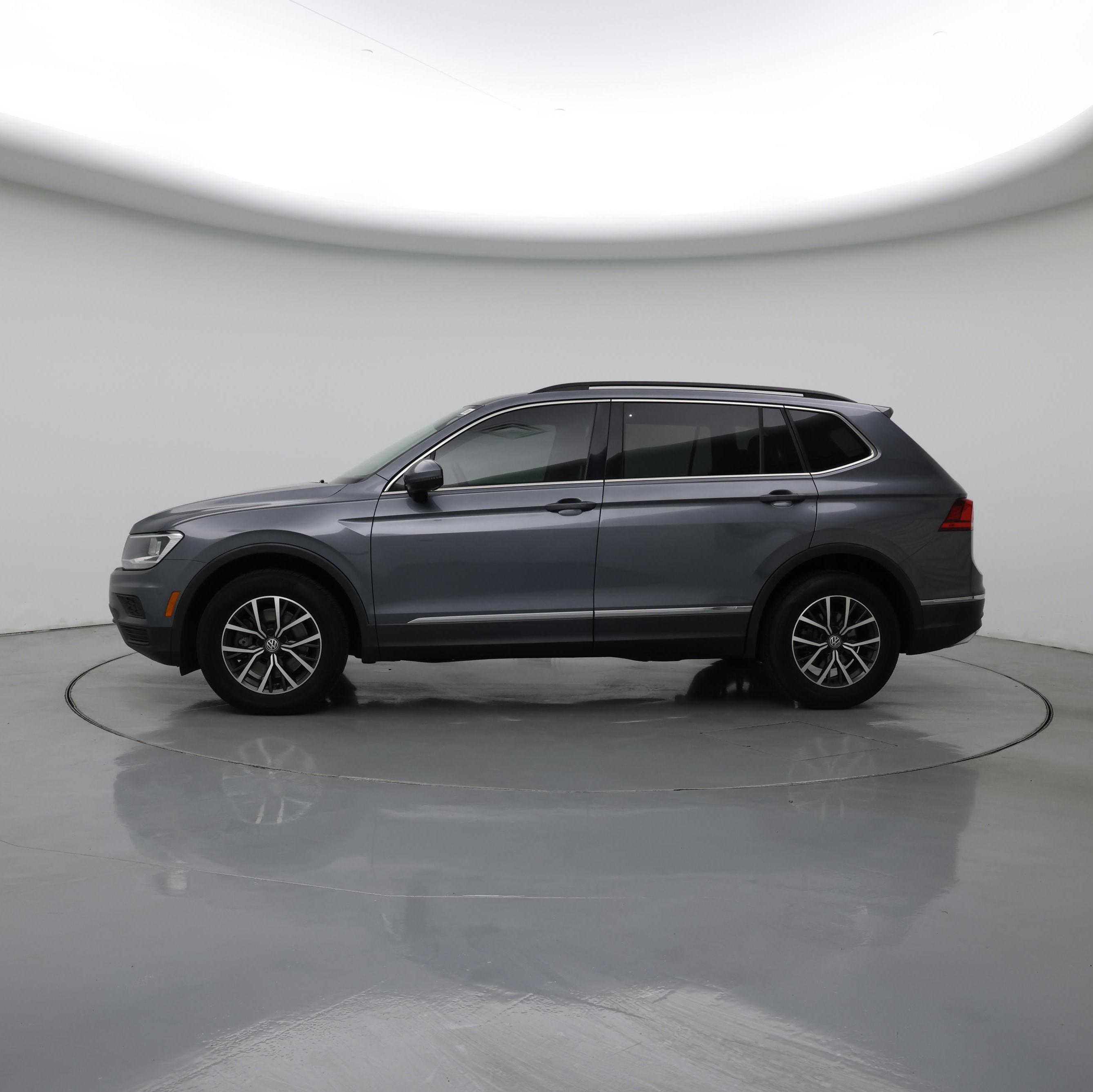 Thumbnail: 2020 Volkswagen Tiguan - 3