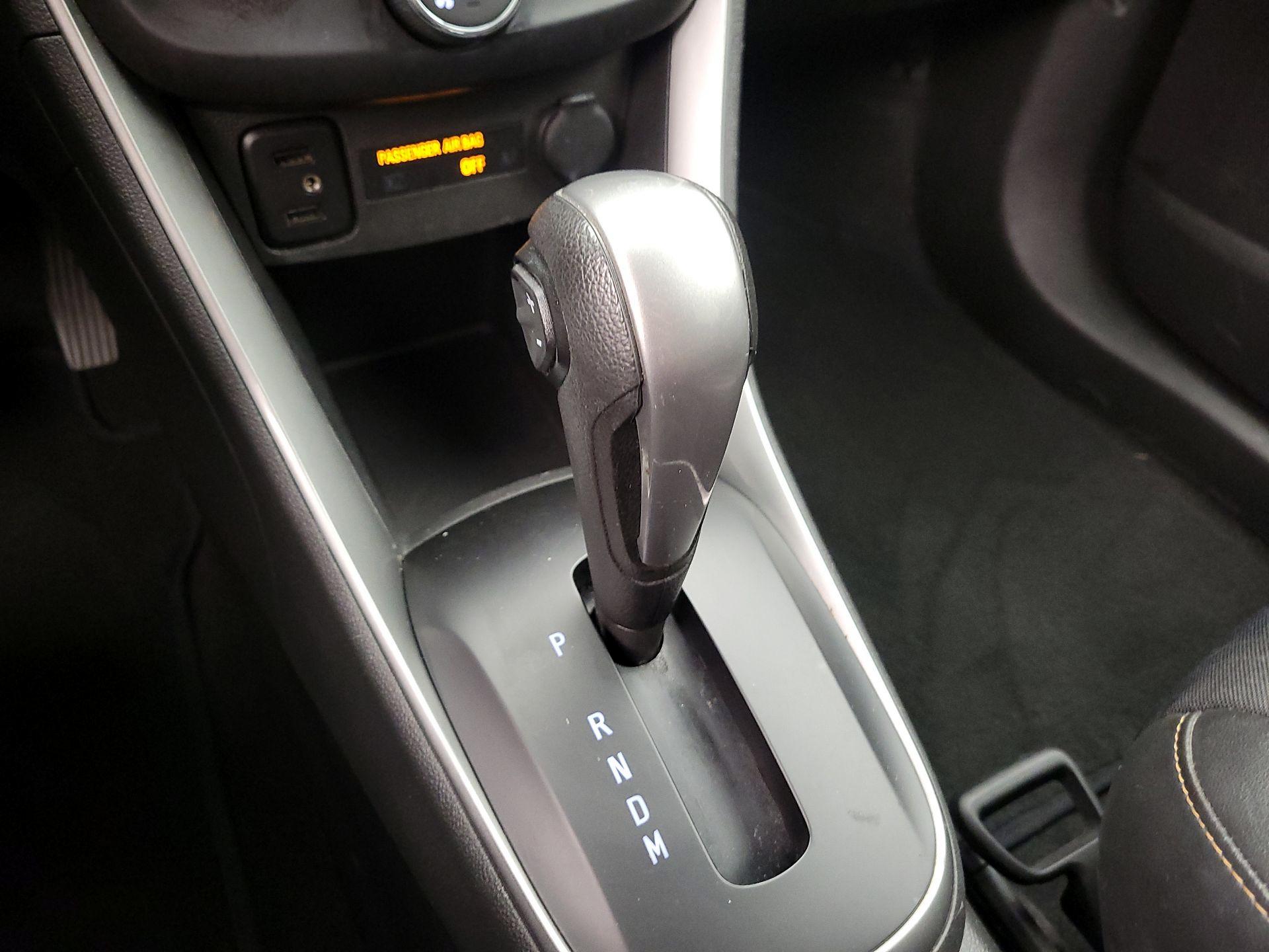 Thumbnail: 2019 Chevrolet Trax - 17