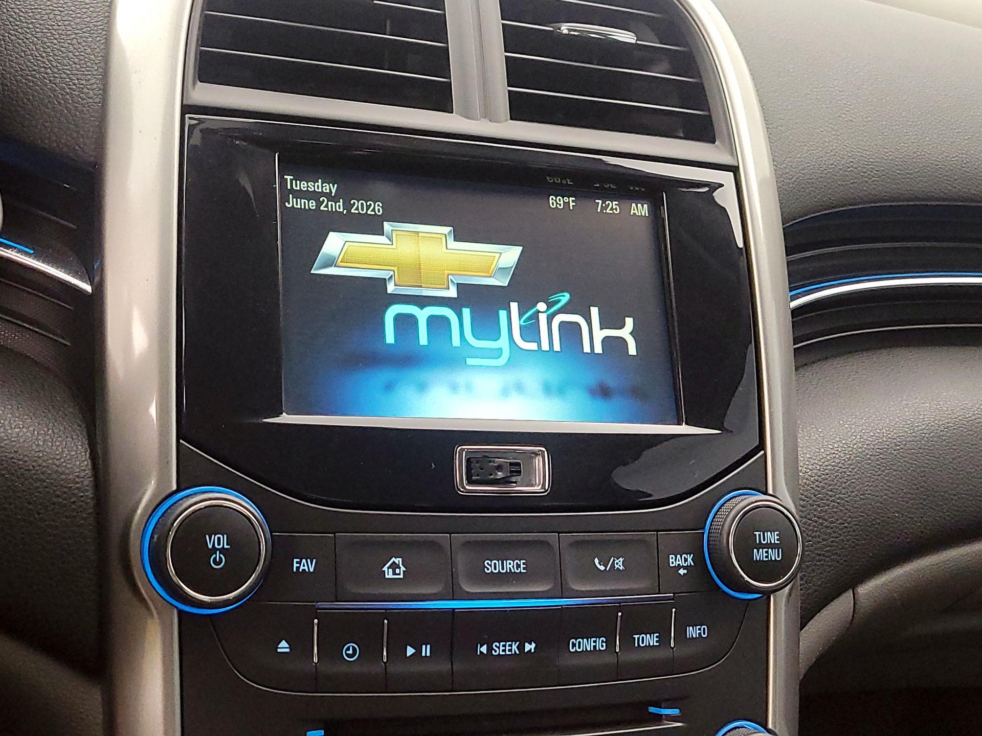 Thumbnail: 2014 Chevrolet Malibu - 14