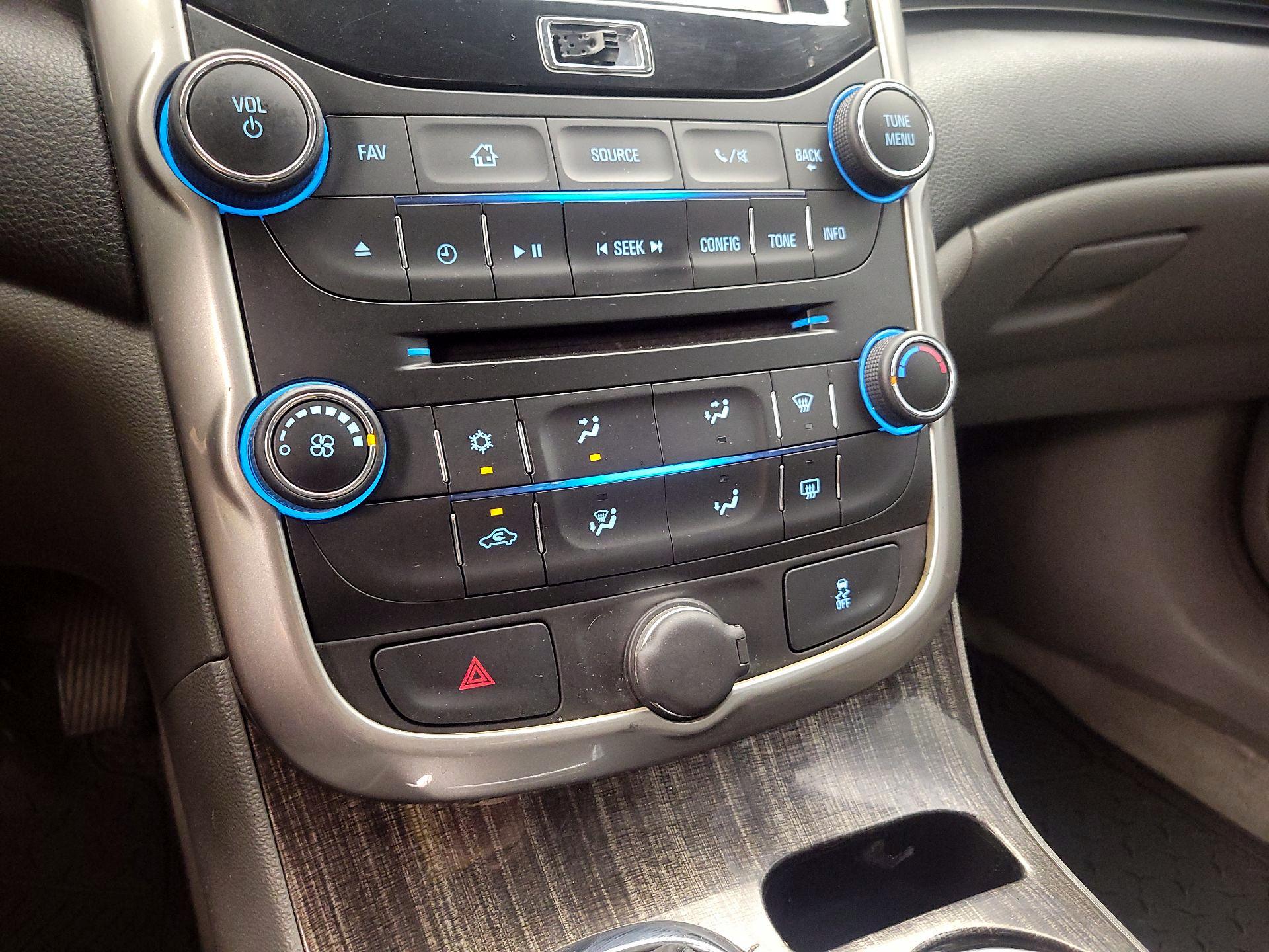 Thumbnail: 2014 Chevrolet Malibu - 15