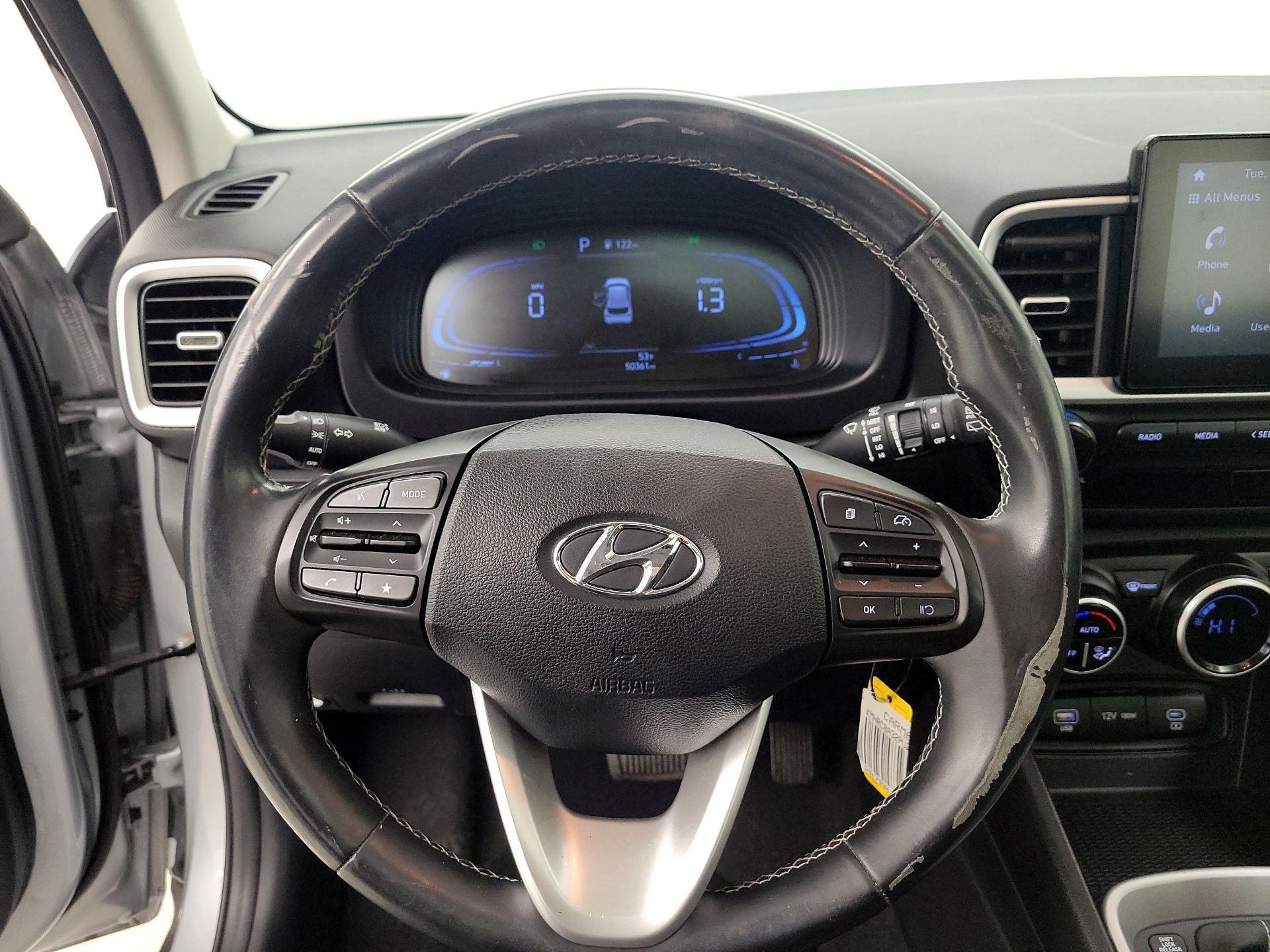 Thumbnail: 2023 Hyundai Venue - 10