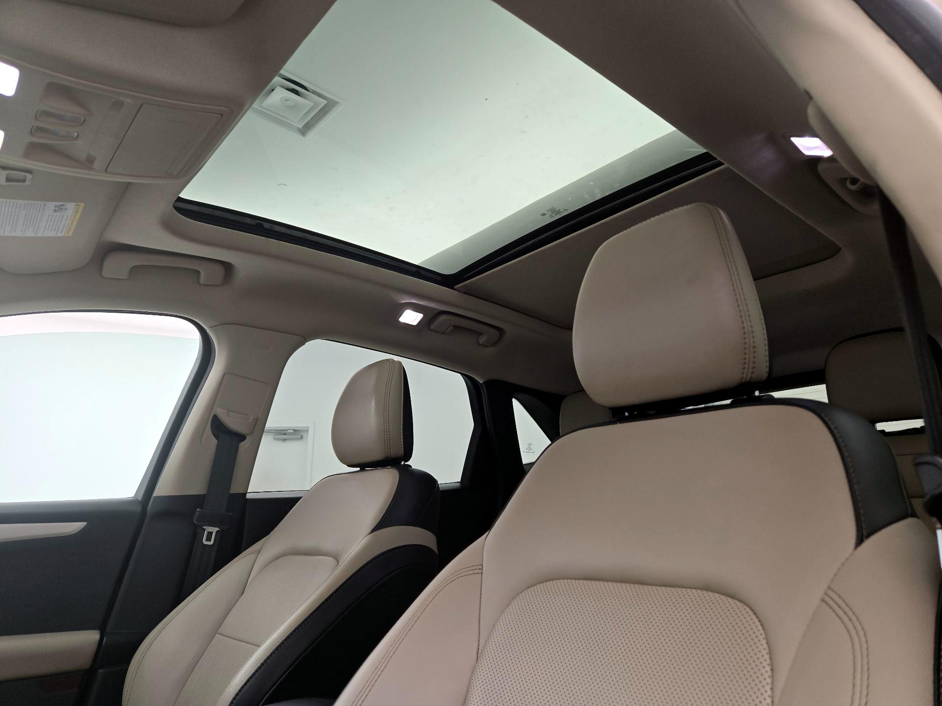 Thumbnail: 2020 Ford Escape - 18