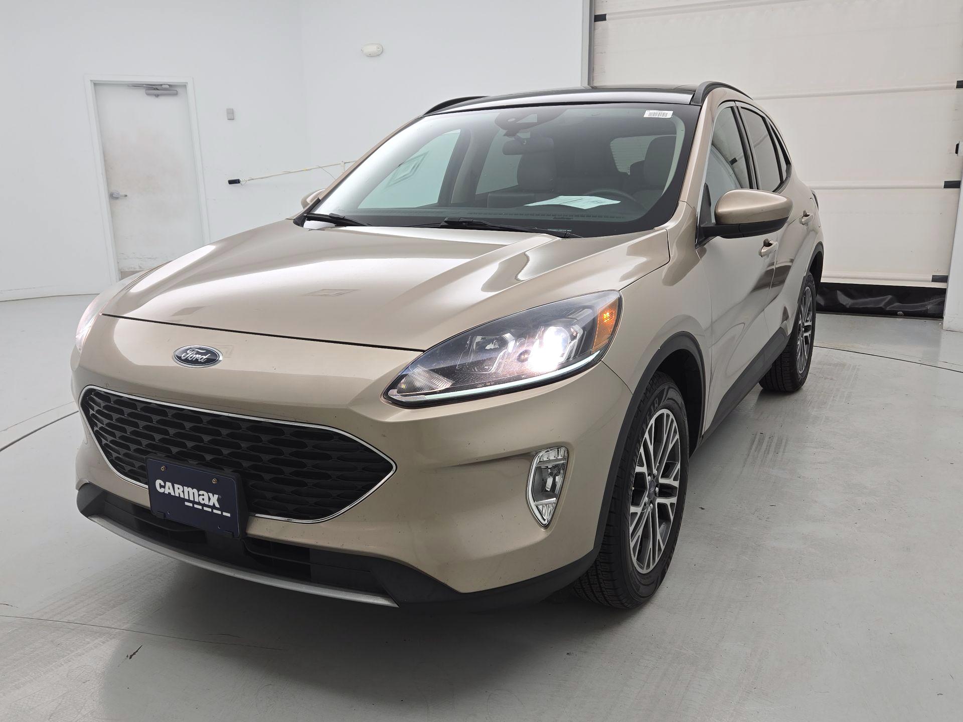Thumbnail: 2020 Ford Escape - 3