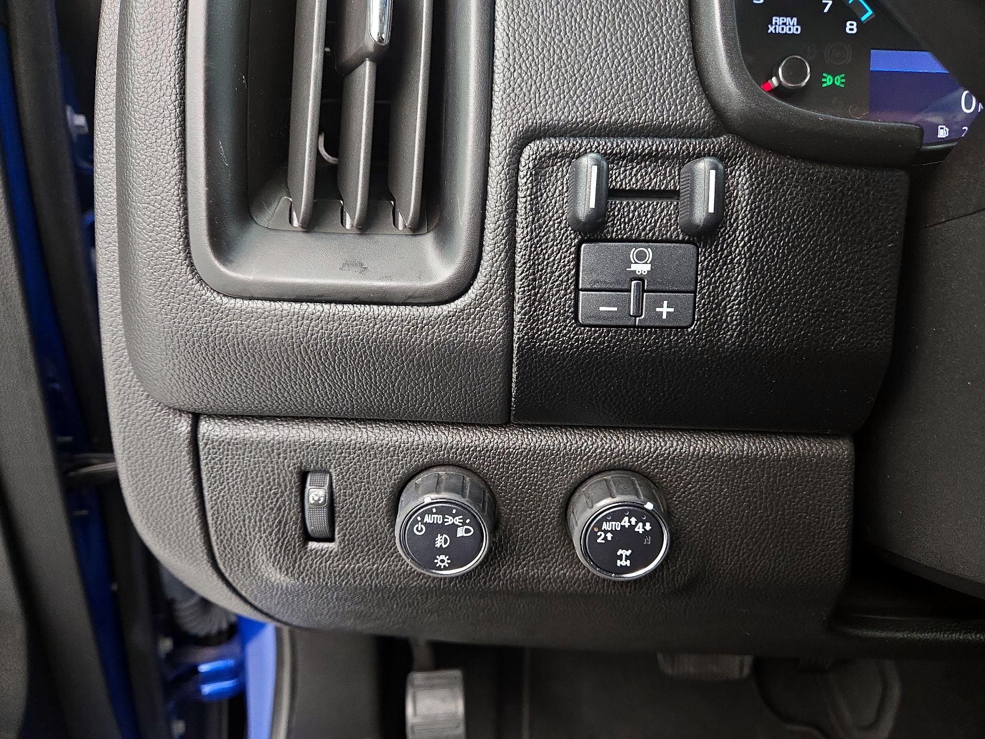 Thumbnail: 2020 Chevrolet Colorado - 13