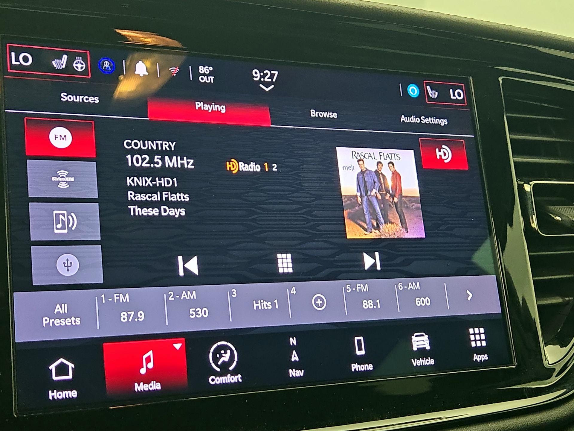 Thumbnail: 2022 Dodge Durango - 14
