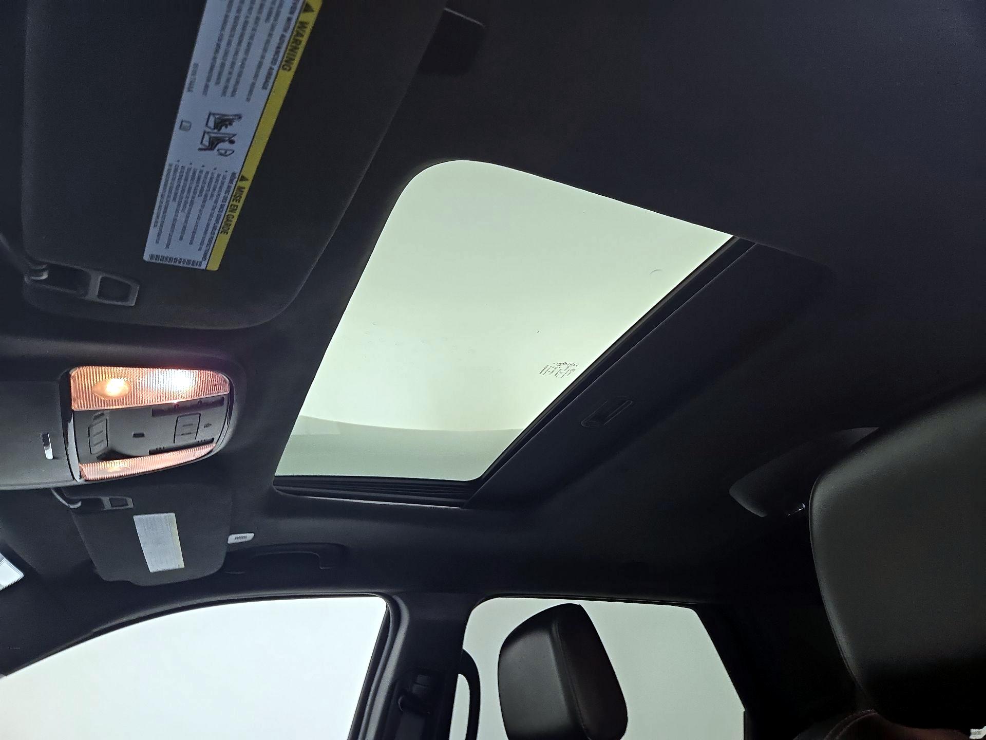 Thumbnail: 2022 Dodge Durango - 18