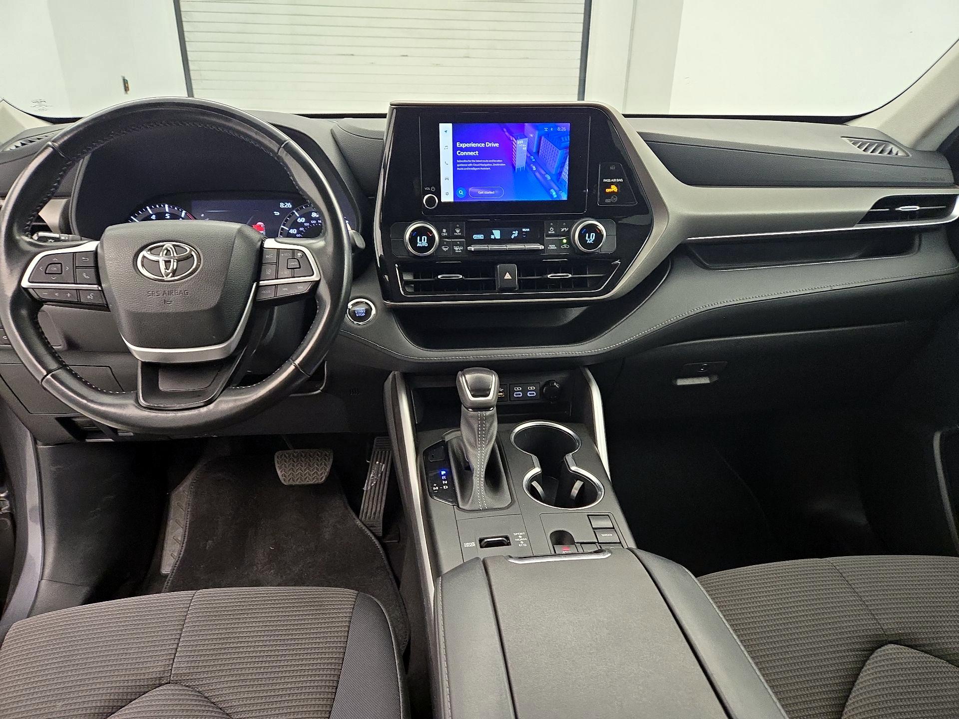 Thumbnail: 2023 Toyota Highlander - 8