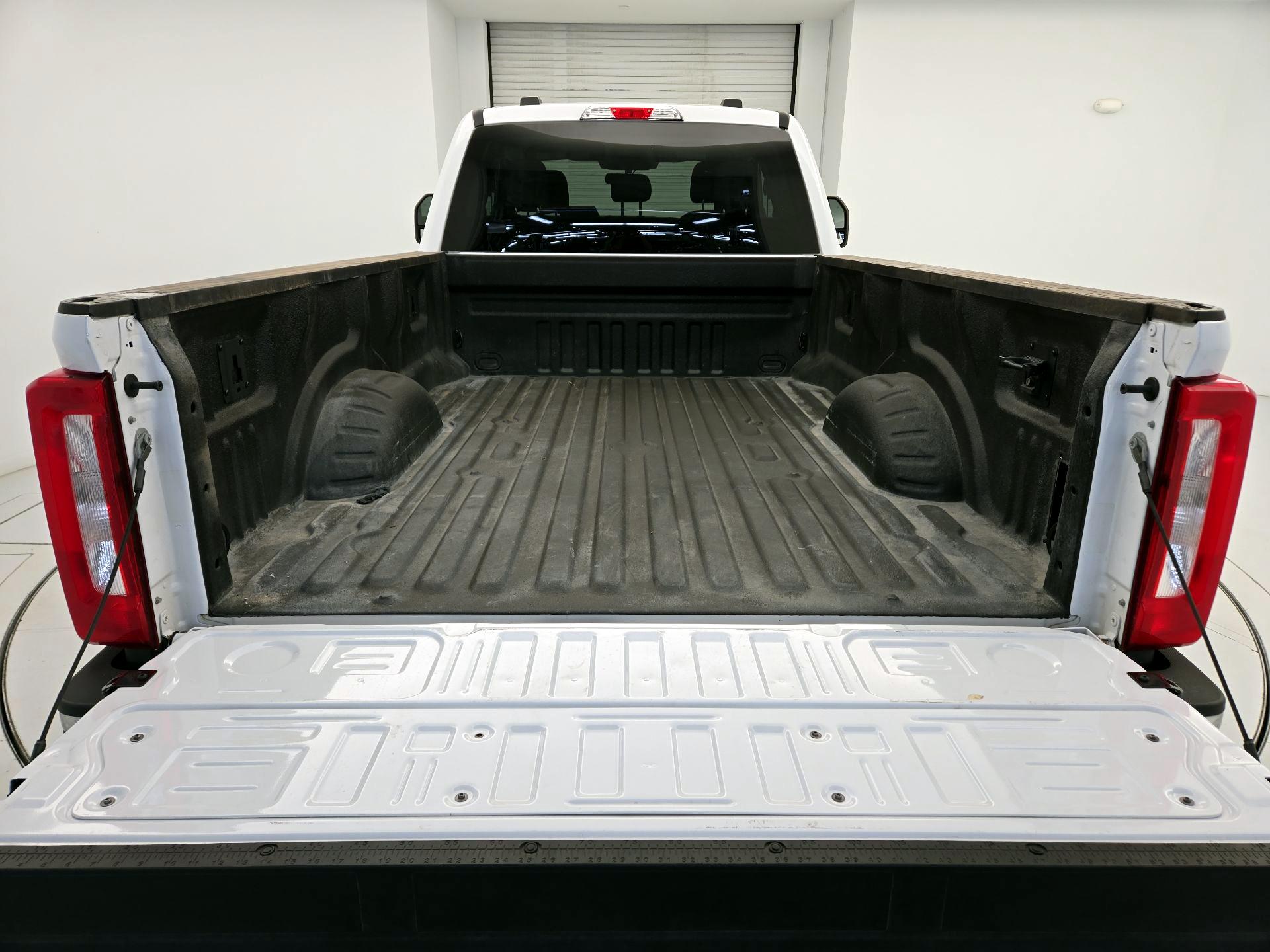 Thumbnail: 2023 Ford F-350 - 18