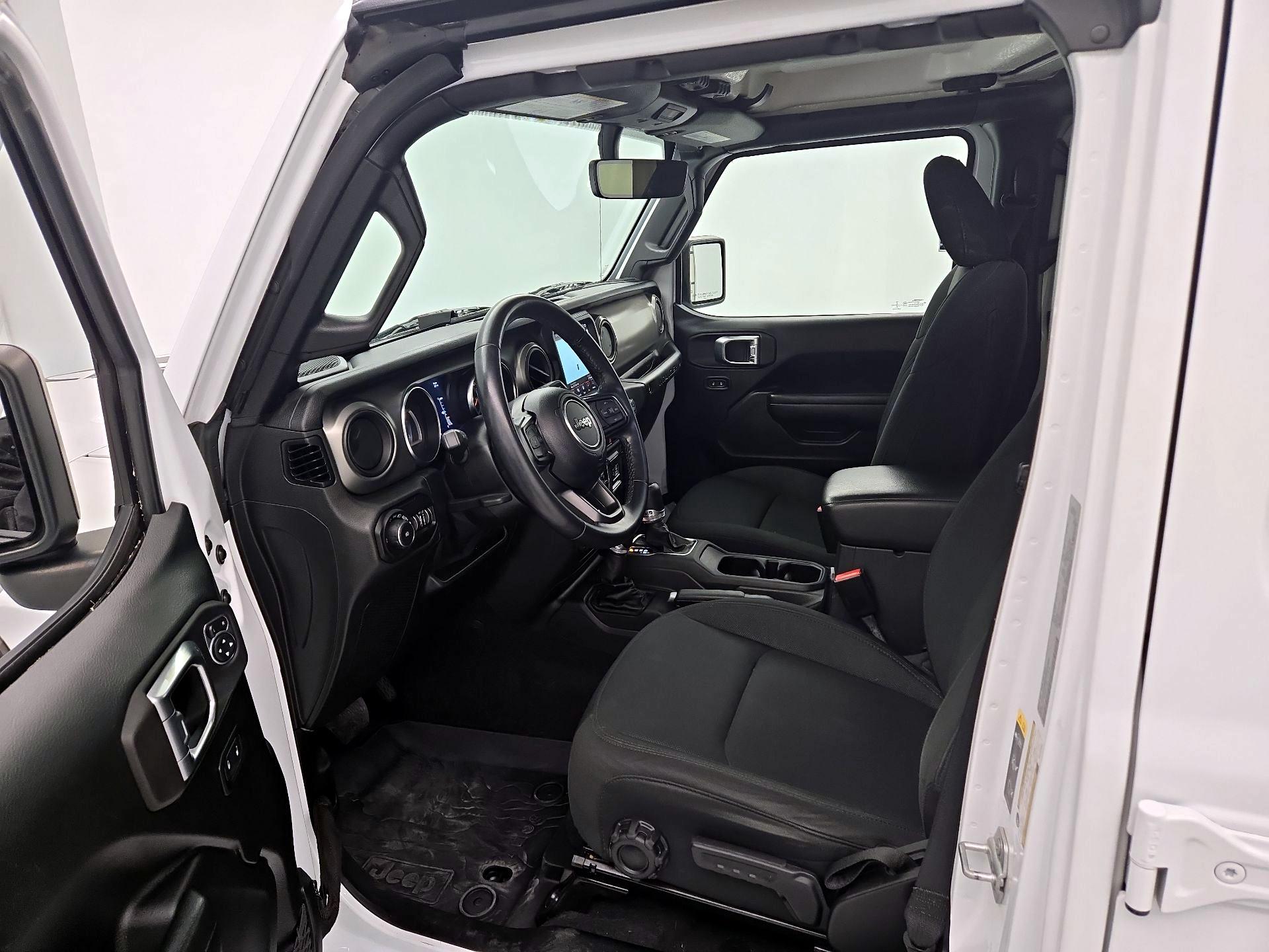 Thumbnail: 2021 Jeep Wrangler - 9