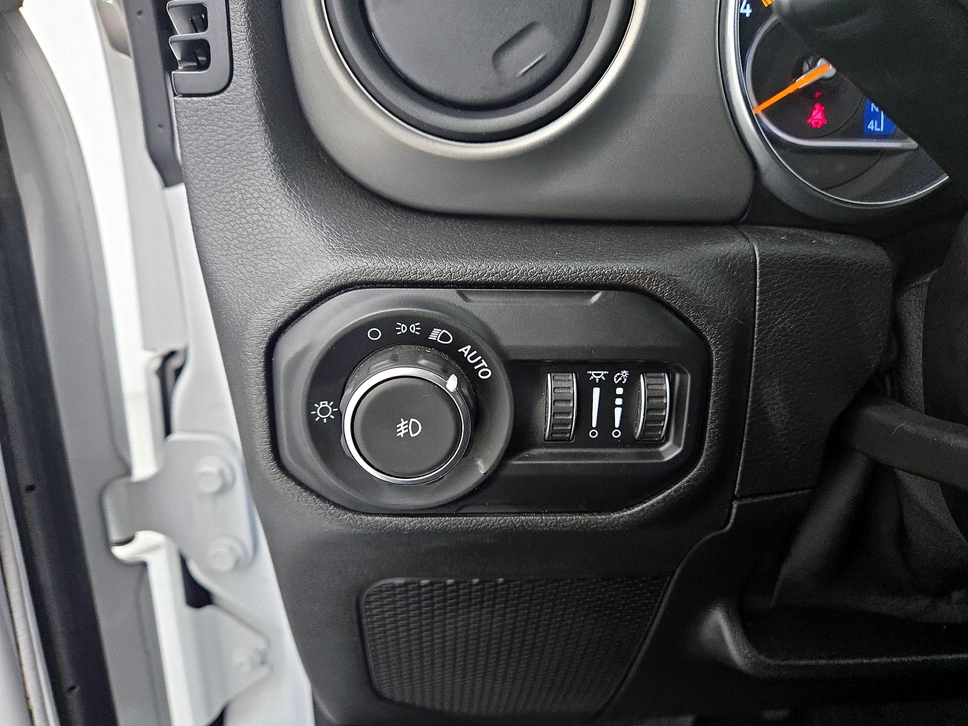 Thumbnail: 2021 Jeep Wrangler - 11