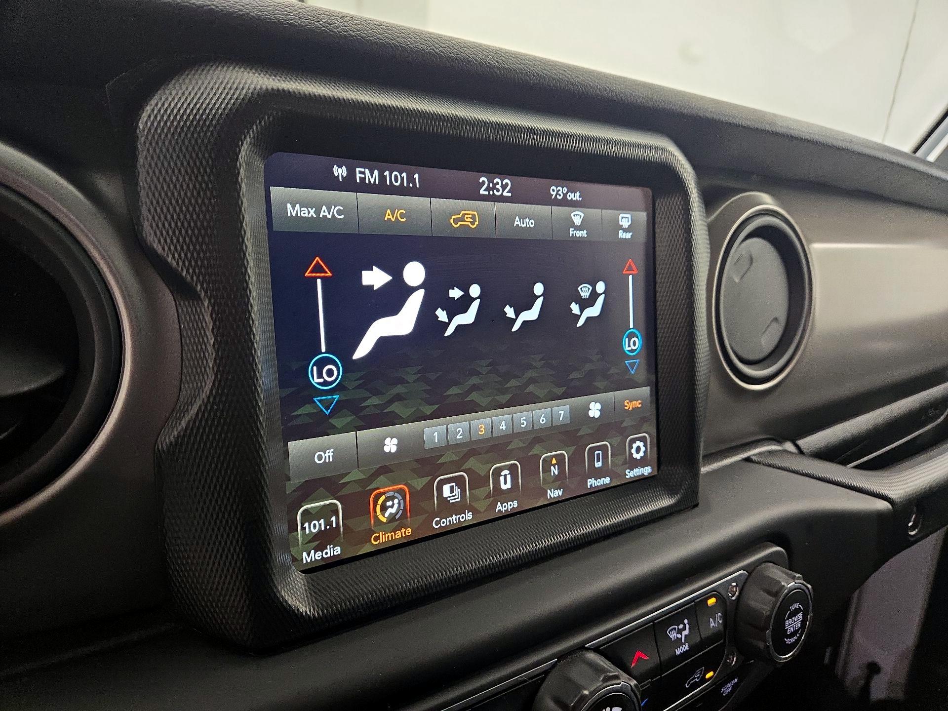 Thumbnail: 2021 Jeep Wrangler - 14