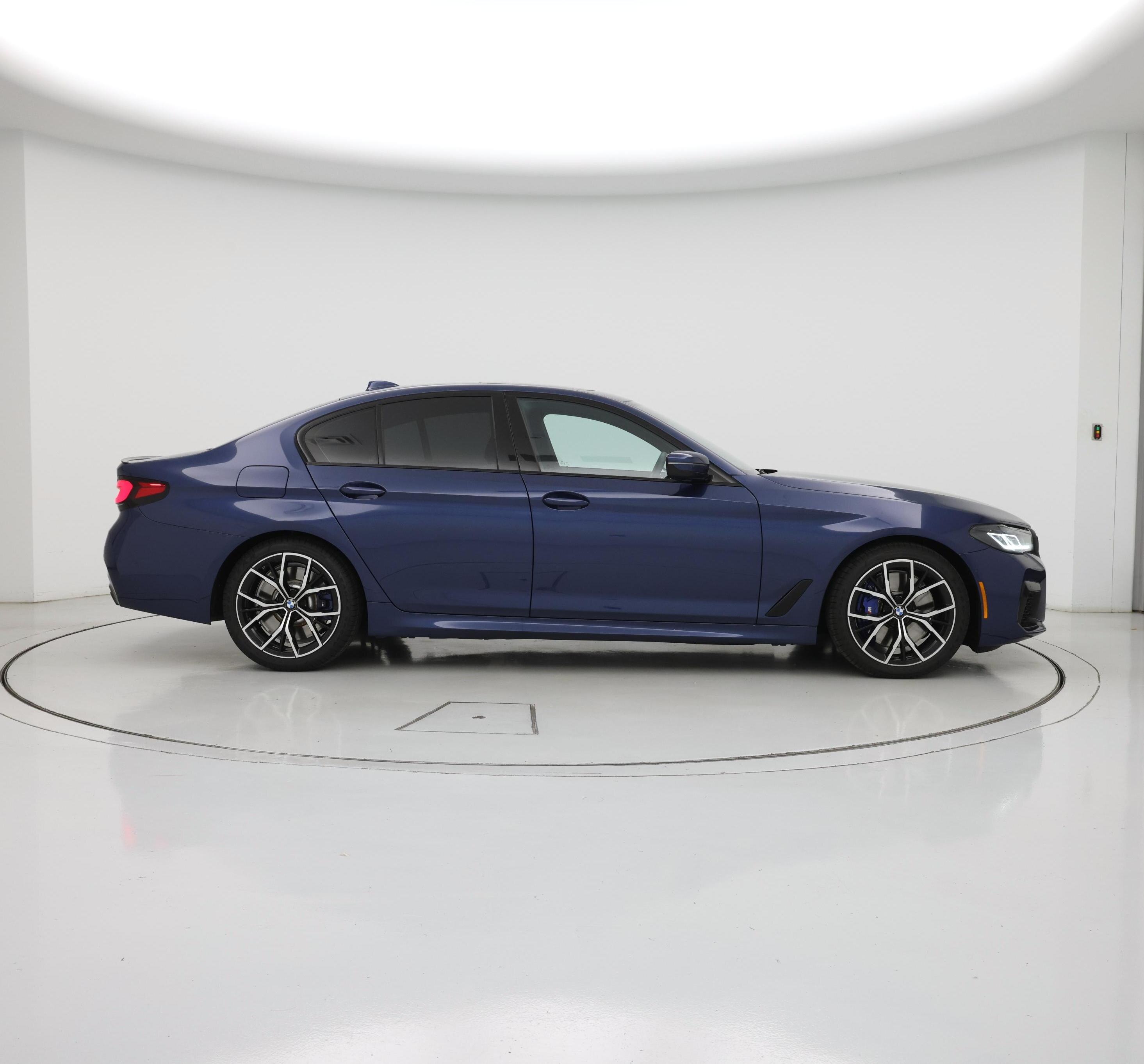 Thumbnail: 2023 BMW 5 Series - 7