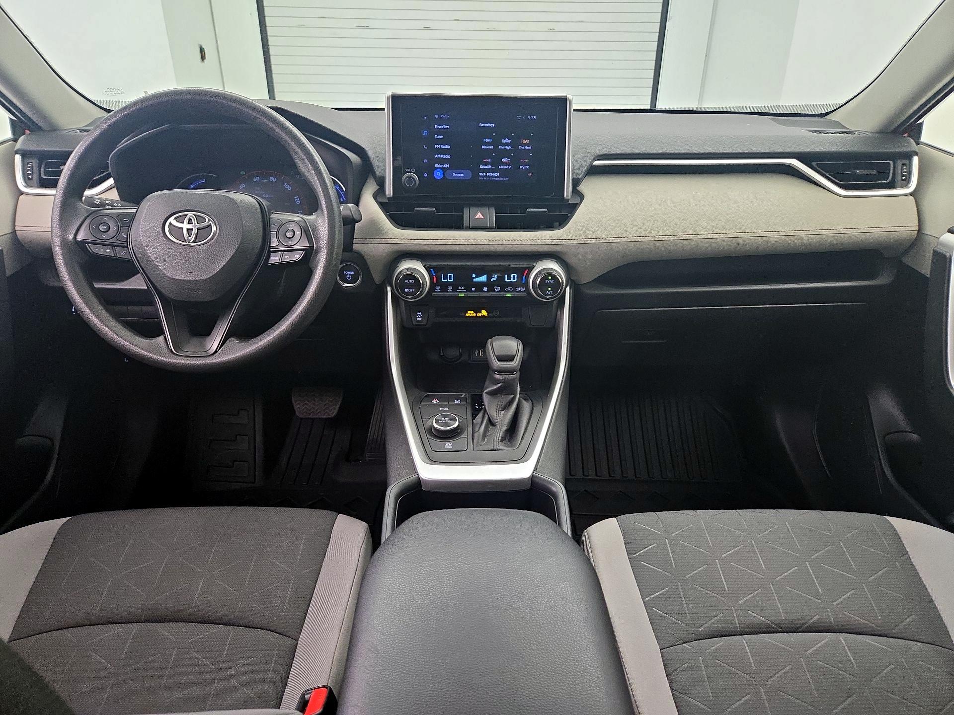 Thumbnail: 2024 Toyota RAV4 - 9