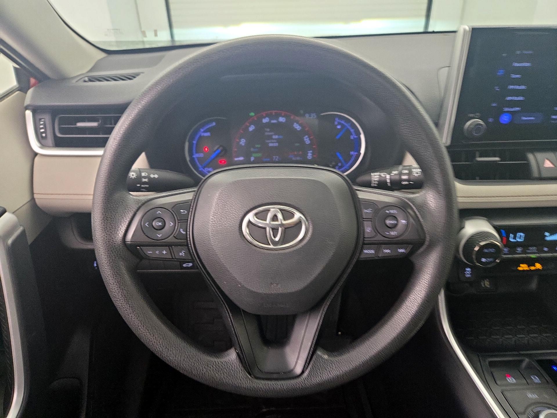 Thumbnail: 2024 Toyota RAV4 - 10