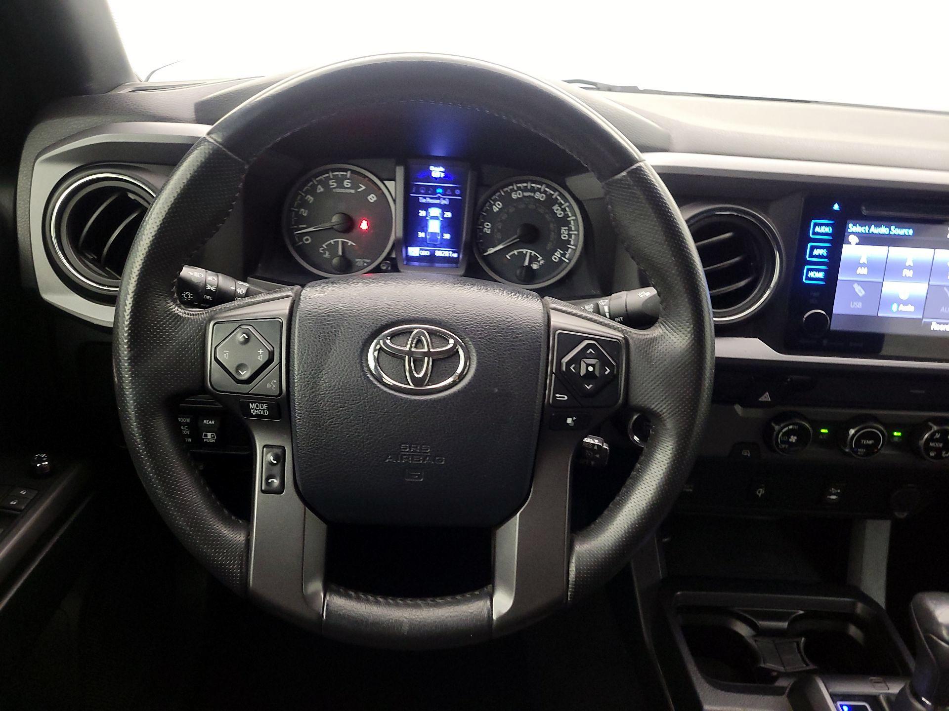 Thumbnail: 2017 Toyota Tacoma - 10