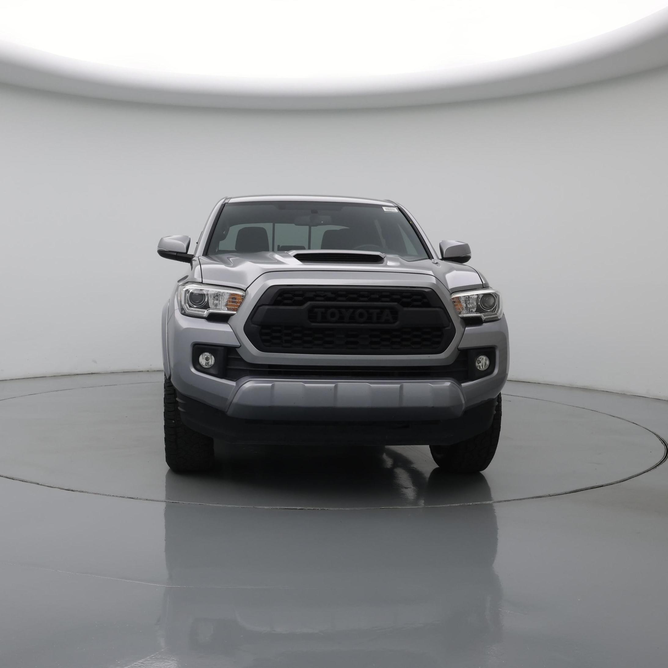Thumbnail: 2017 Toyota Tacoma - 5